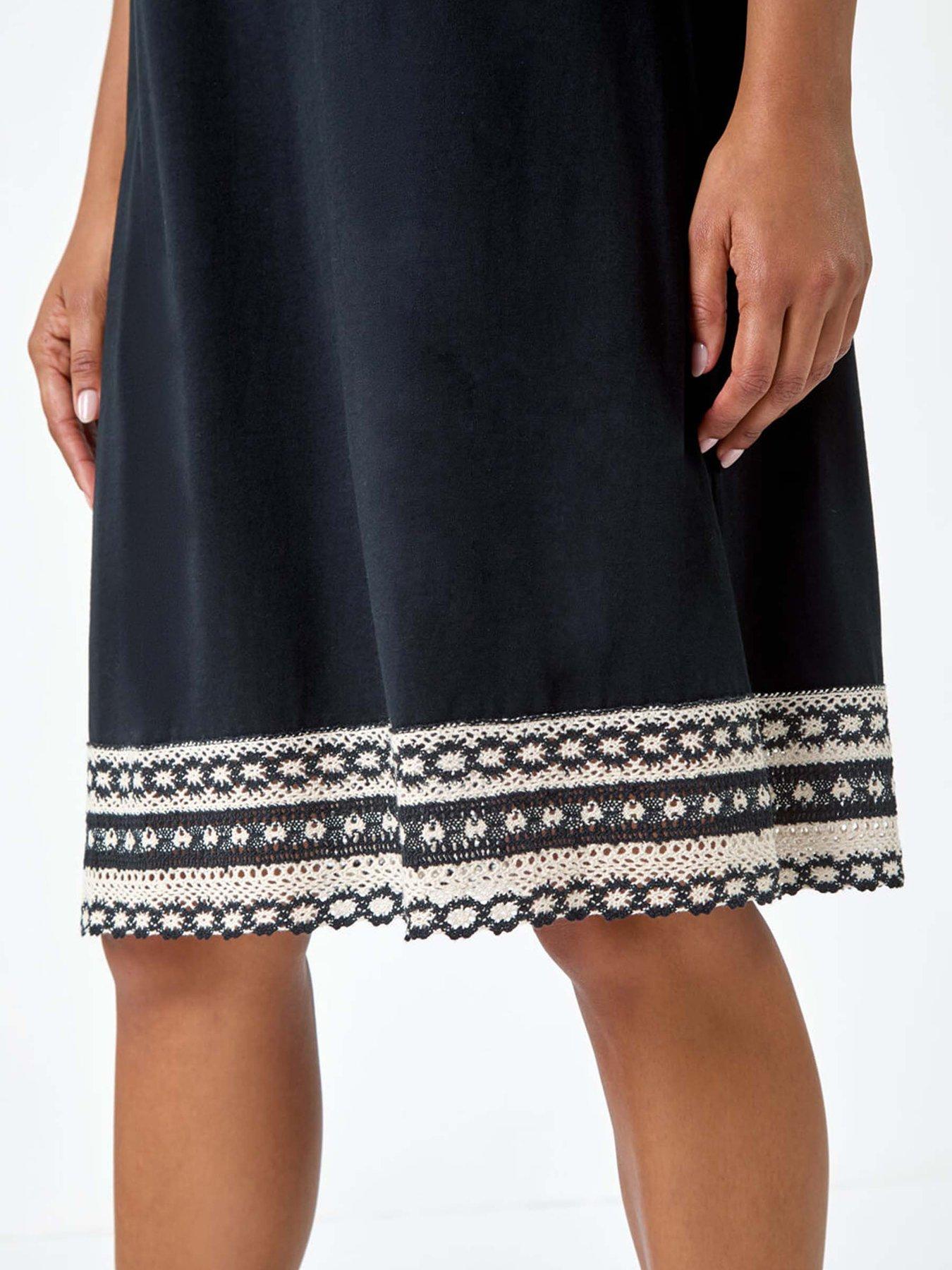 roman-embroidered-trim-stretch-jersey-shift-dress-blackdetail