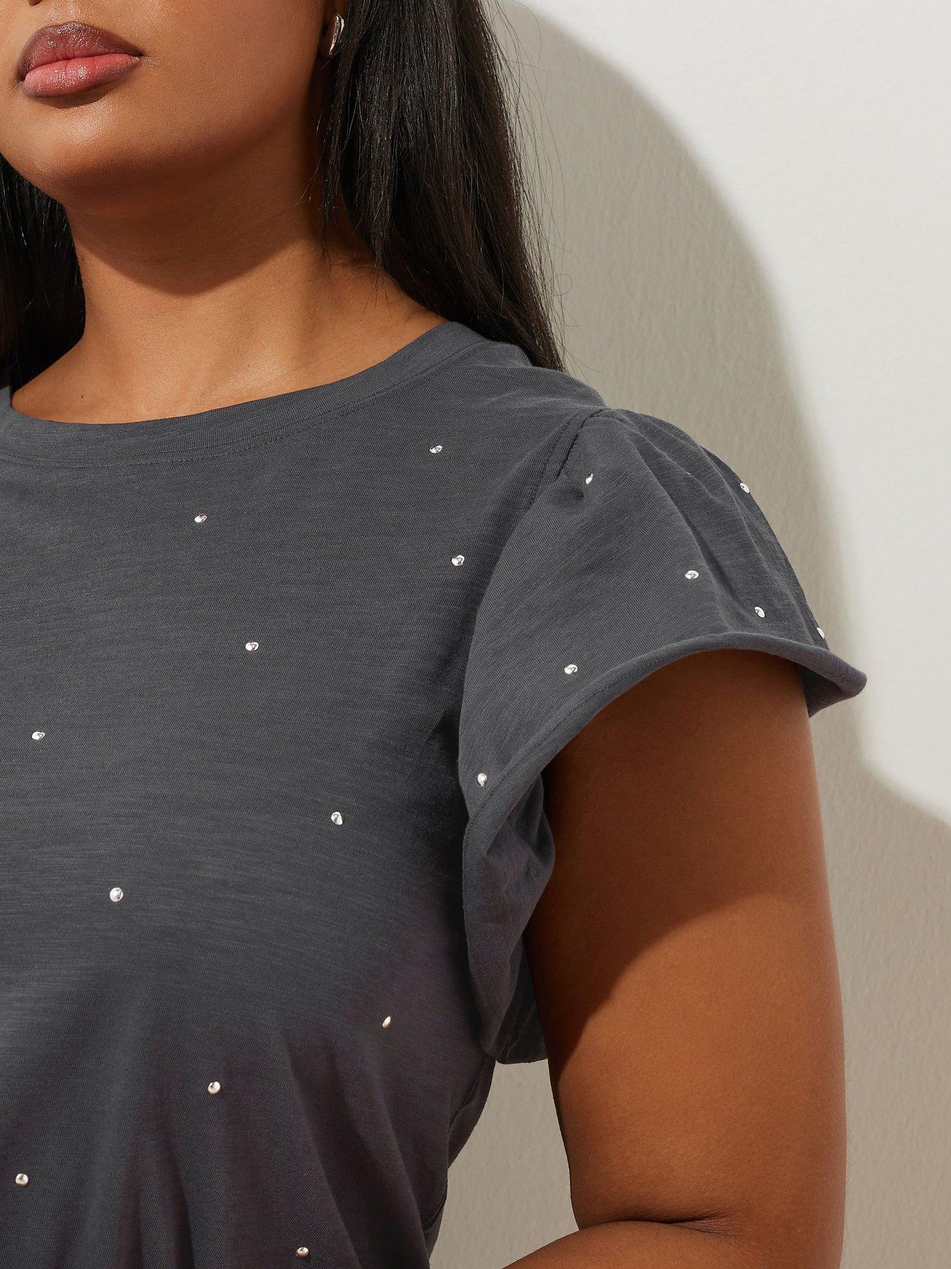 yours-curve-frill-sleeve-stud-t-shirt-greyoutfit
