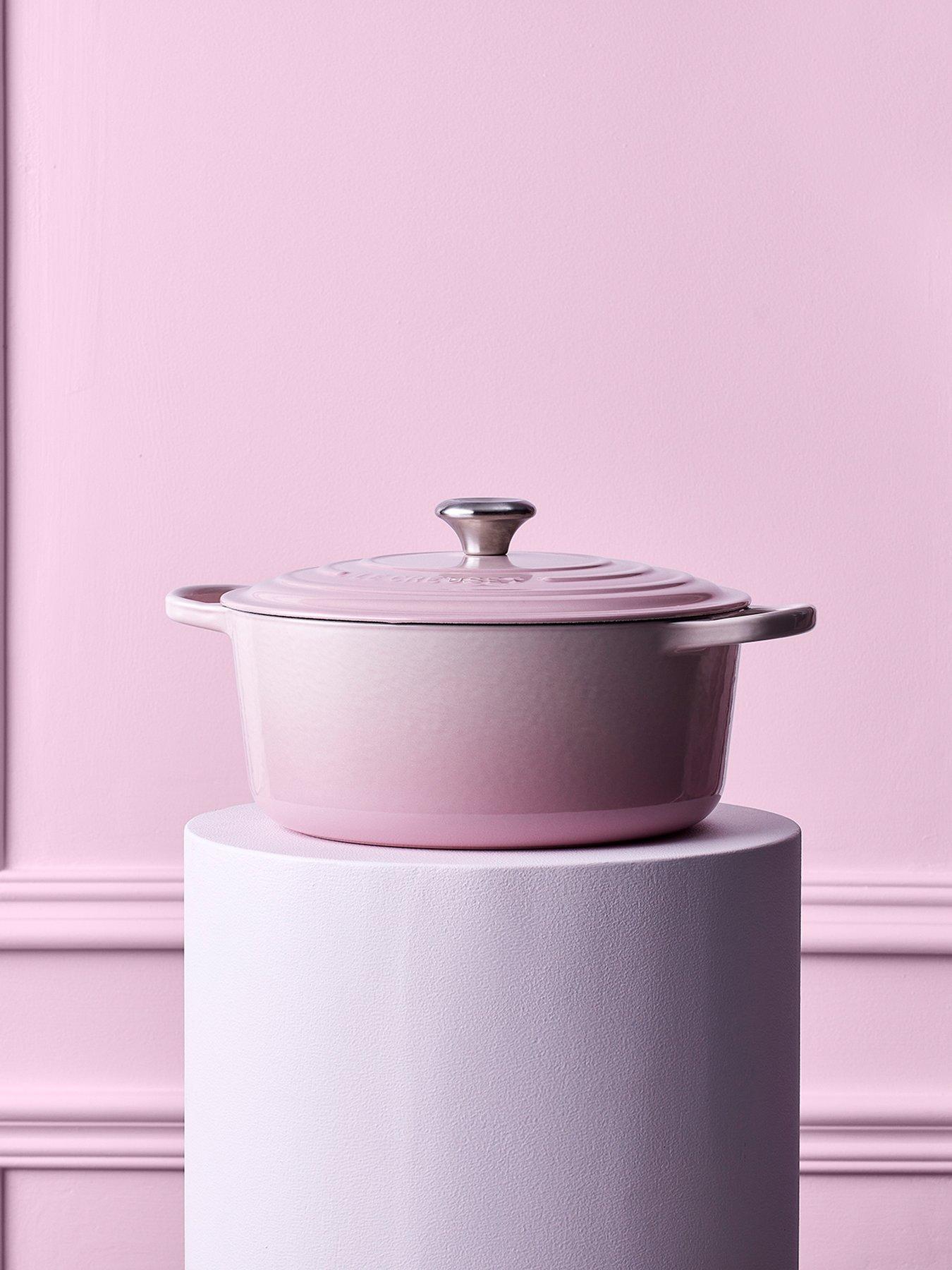 le-creuset-24cm-round-casserole-cast-iron