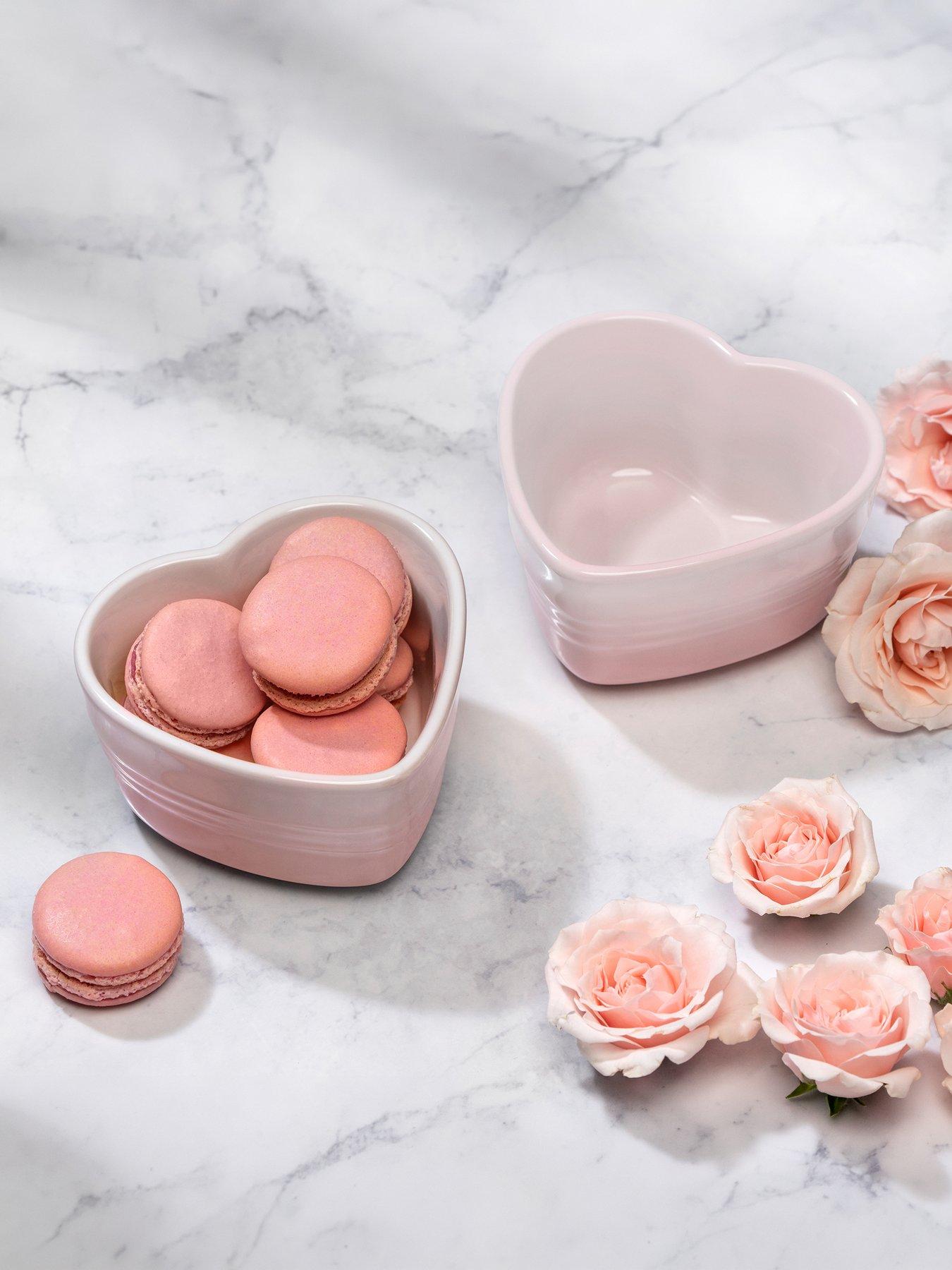 Le Creuset Set Of 2 Heart Ramekins in Shell Pink