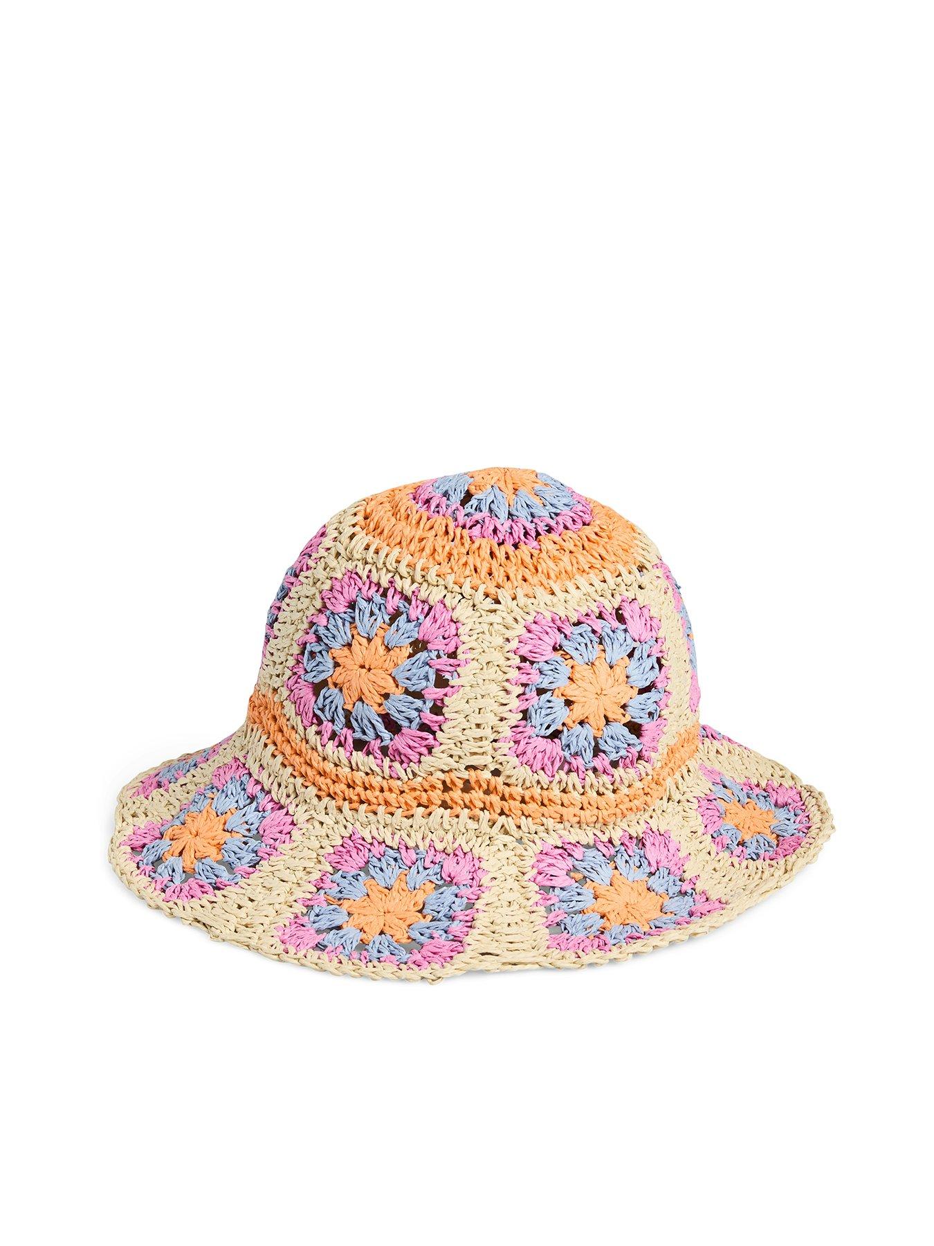 pieces-luna-hat-floral-funfront