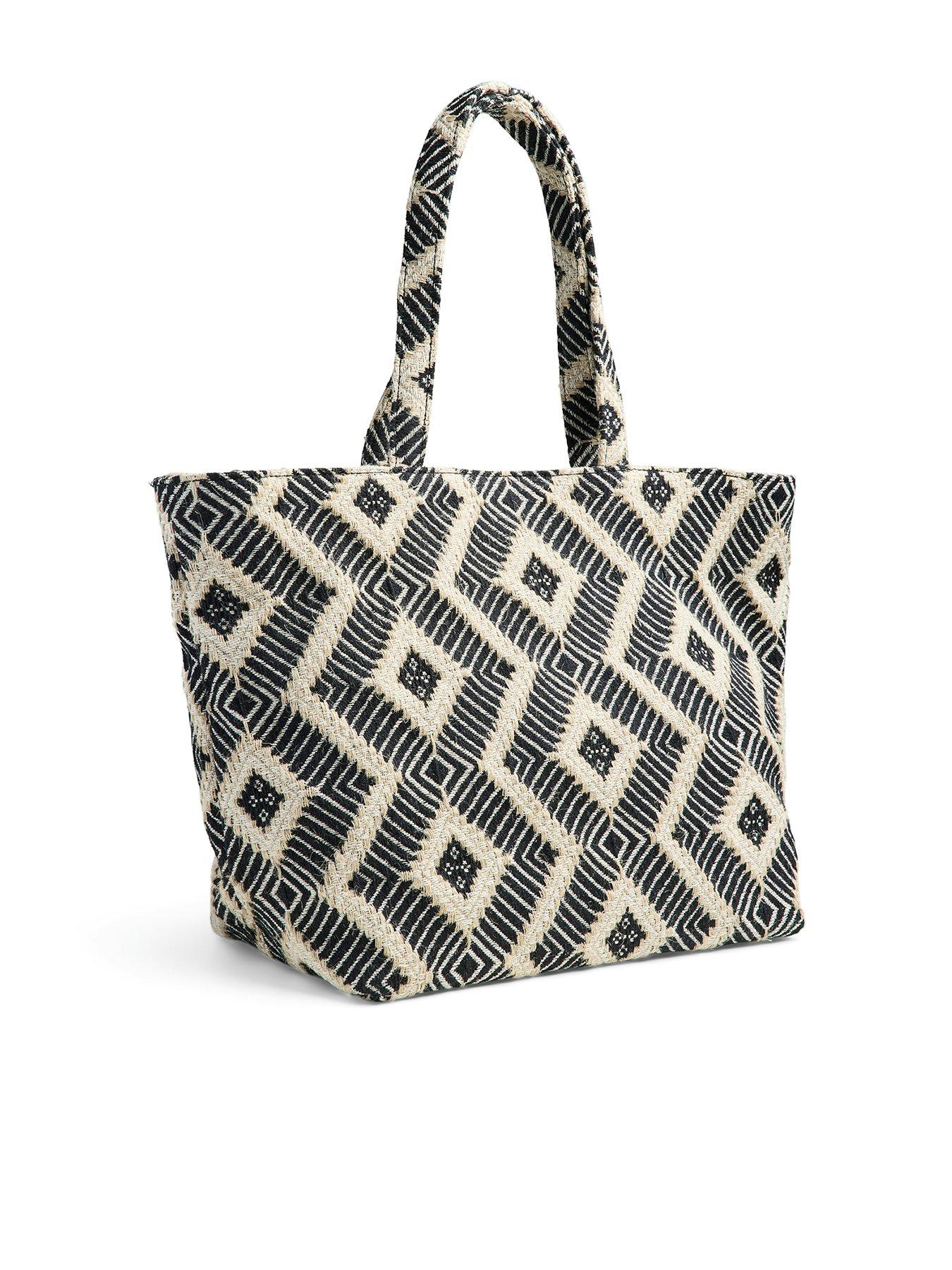 pieces-lotta-shopper-multifront