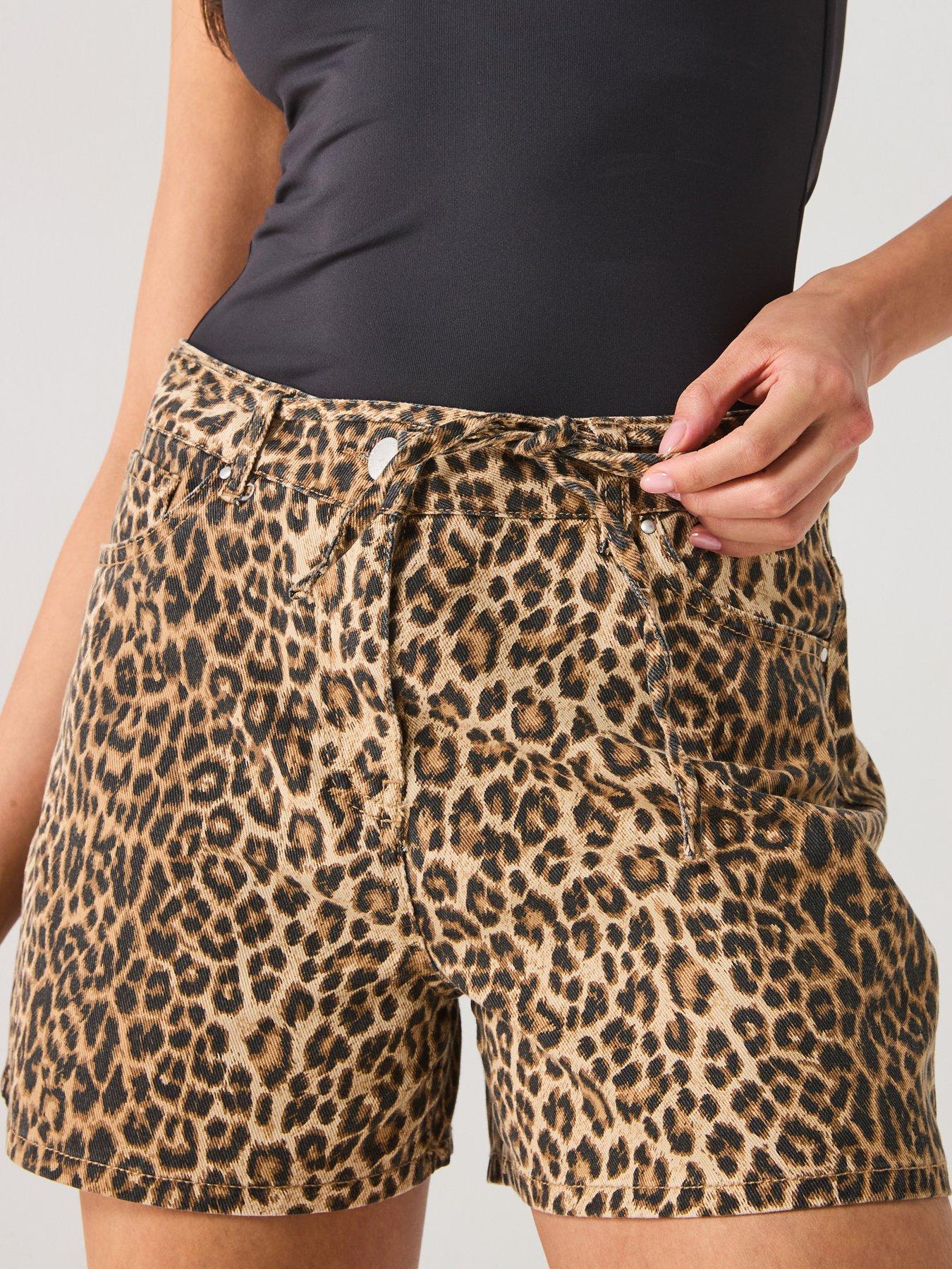 only-naomi-string-shorts-multioutfit