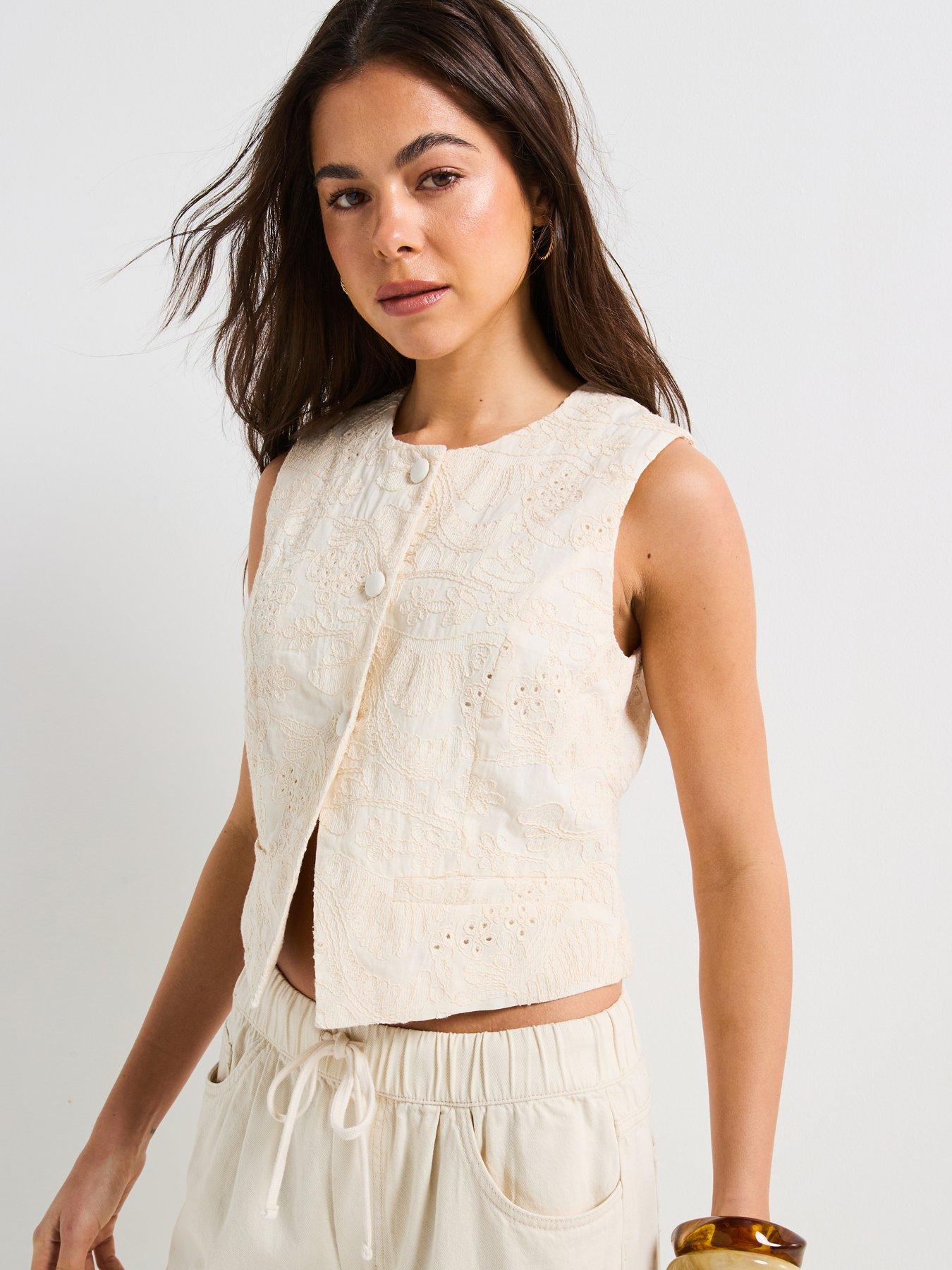 Image 6 of 6 of Vero Moda Meline Sleeveless Short Waistcoat - Cream