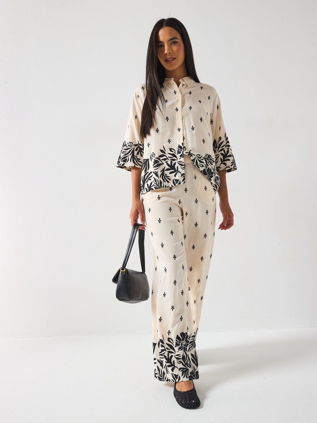Image 3 of 6 of JDY Maggie Life Loose 3/4 Shirt - Cream