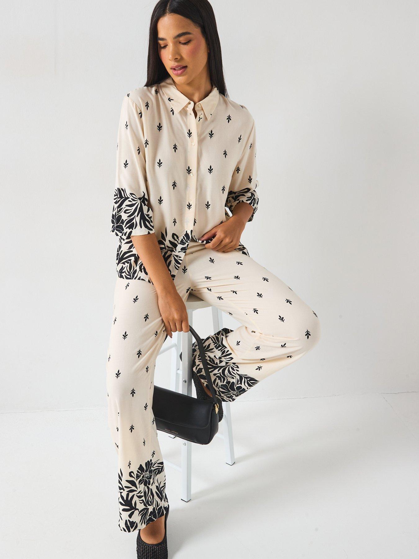 Image 6 of 6 of JDY Maggie Life Loose 3/4 Shirt - Cream