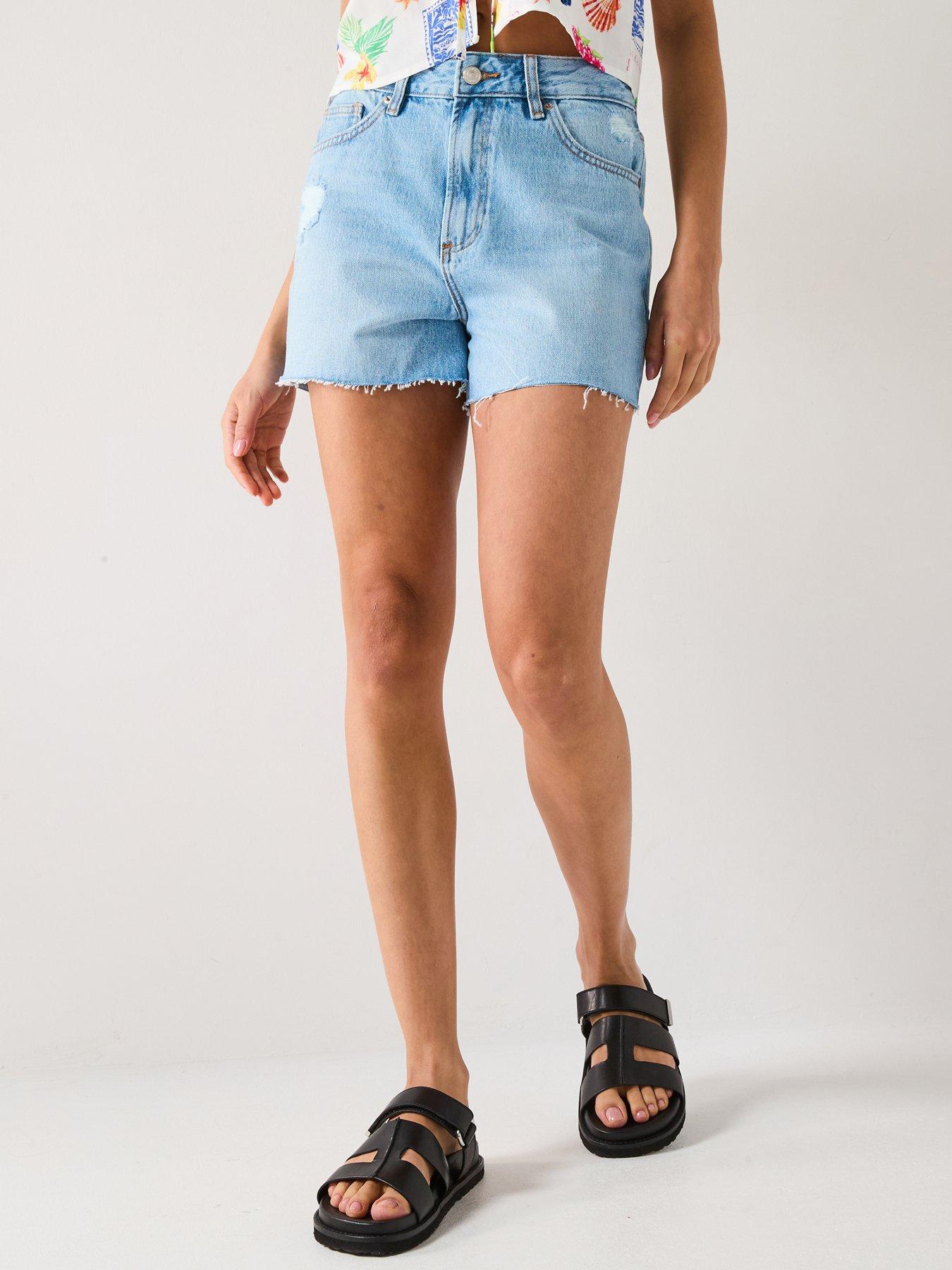 vero-moda-raw-edge-denim-shorts-light-blue-denim