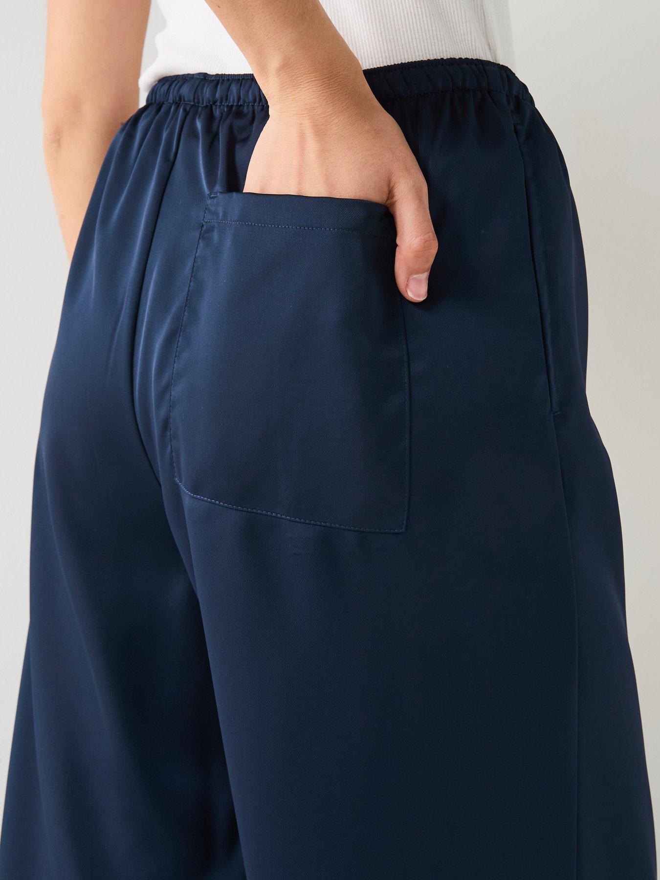 Image 4 of 6 of Vero Moda Tricia Mid Waist Wide Satin Pant - Navy