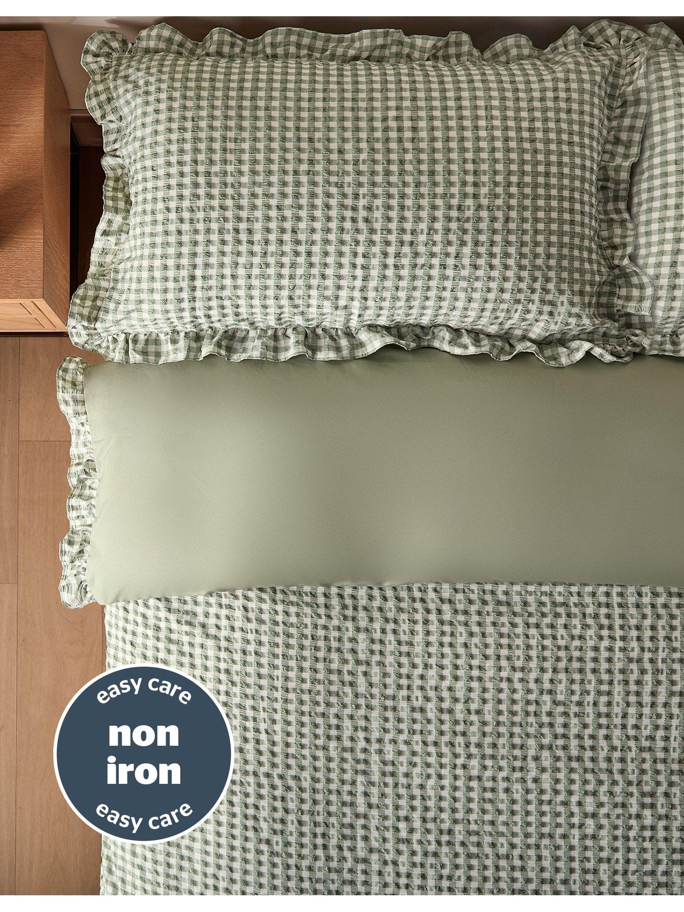 Image 4 of 7 of Silentnight Supersoft Gingham Seersucker Duvet Cover Set in Sage
