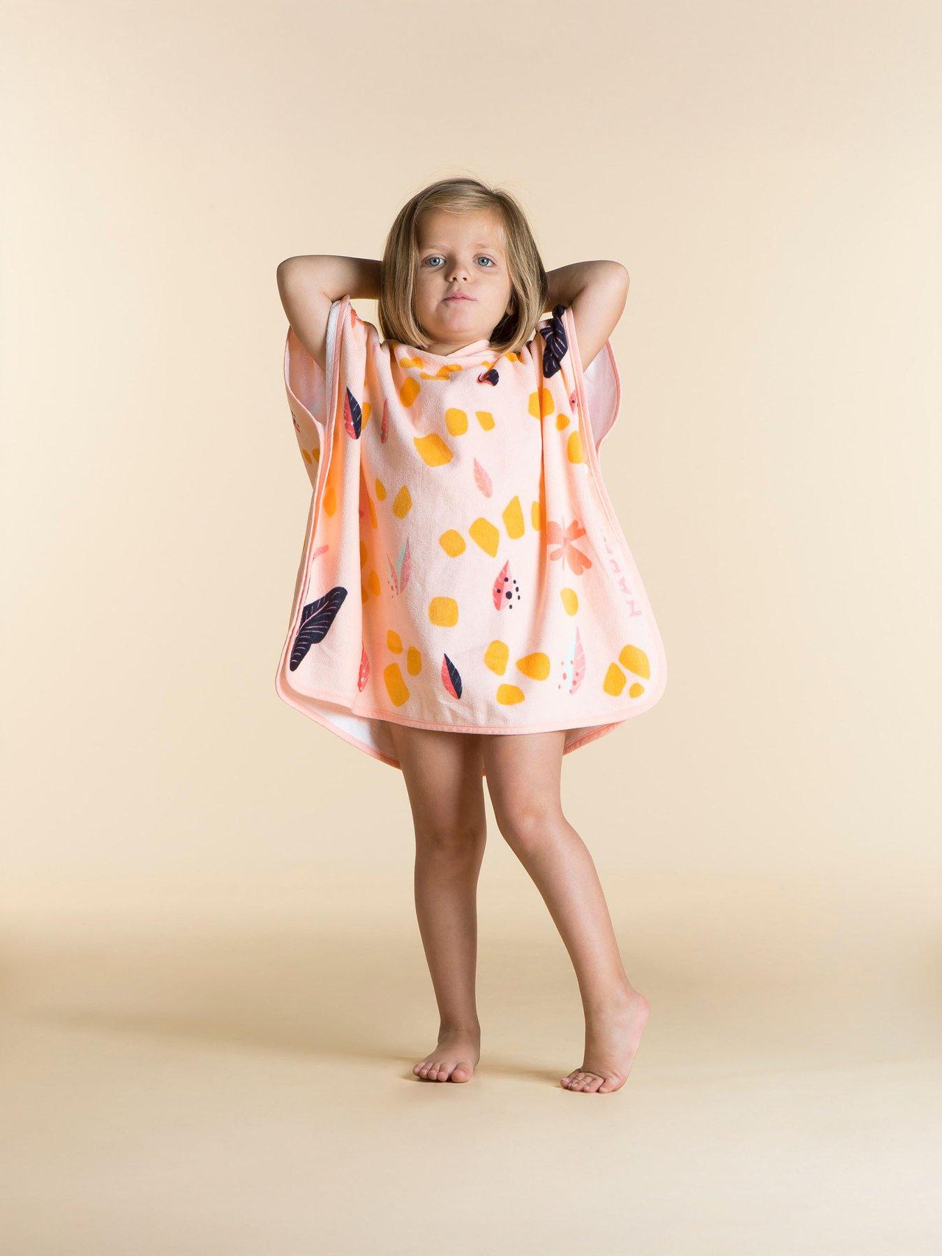 decathlon-kids-bath-poncho-cotton-giraffe-white-pink-age-3-5-yearsoutfit