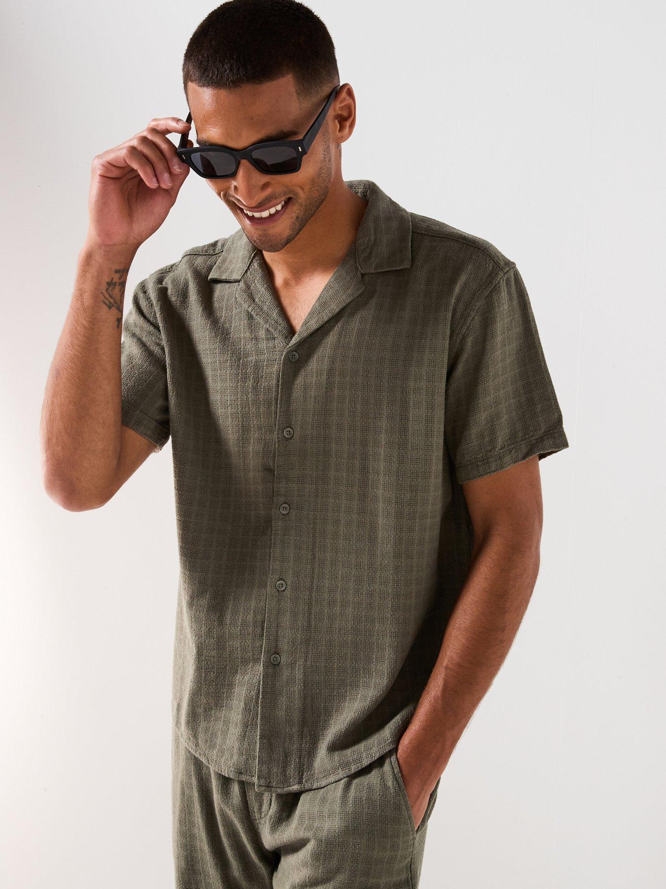 Image of ONLY & SONS Latham Short Sleeve Linen Blend Shirt - Dark Green