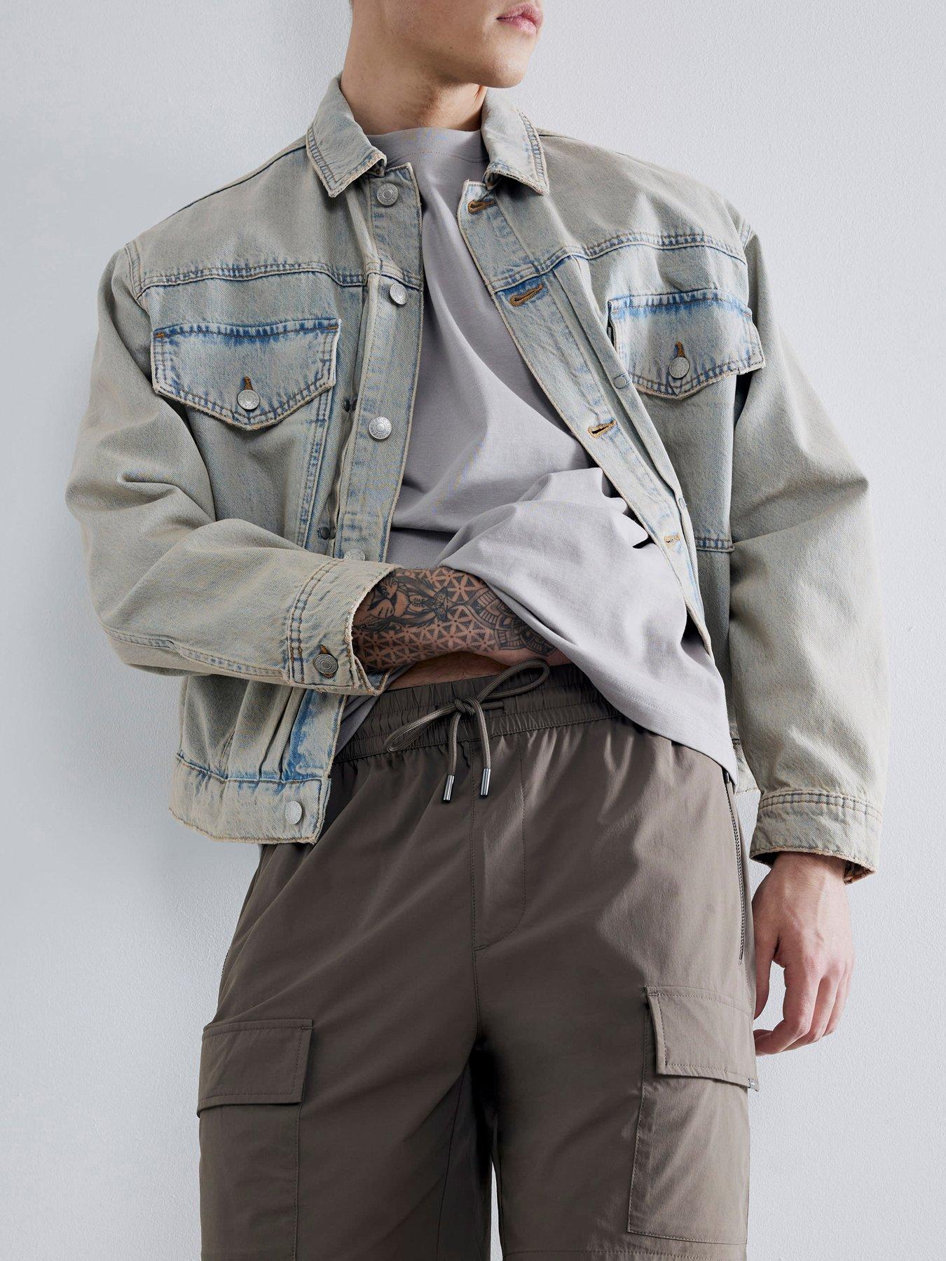 Image 3 of 4 of River Island Mayer Stretch Cargo Shorts - Beige
