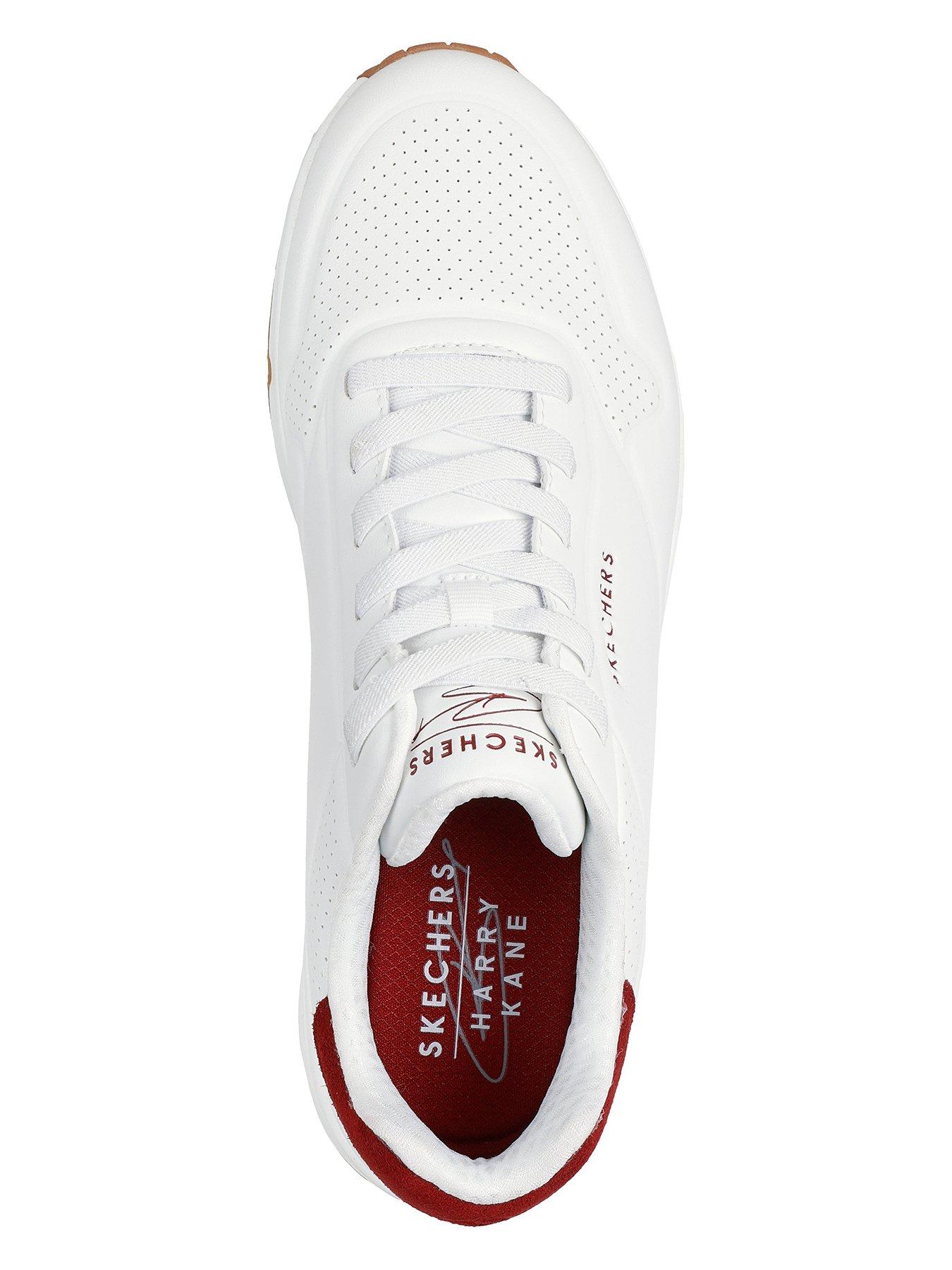 skechers-uno-bungee-lace-trainers--whiteoutfit