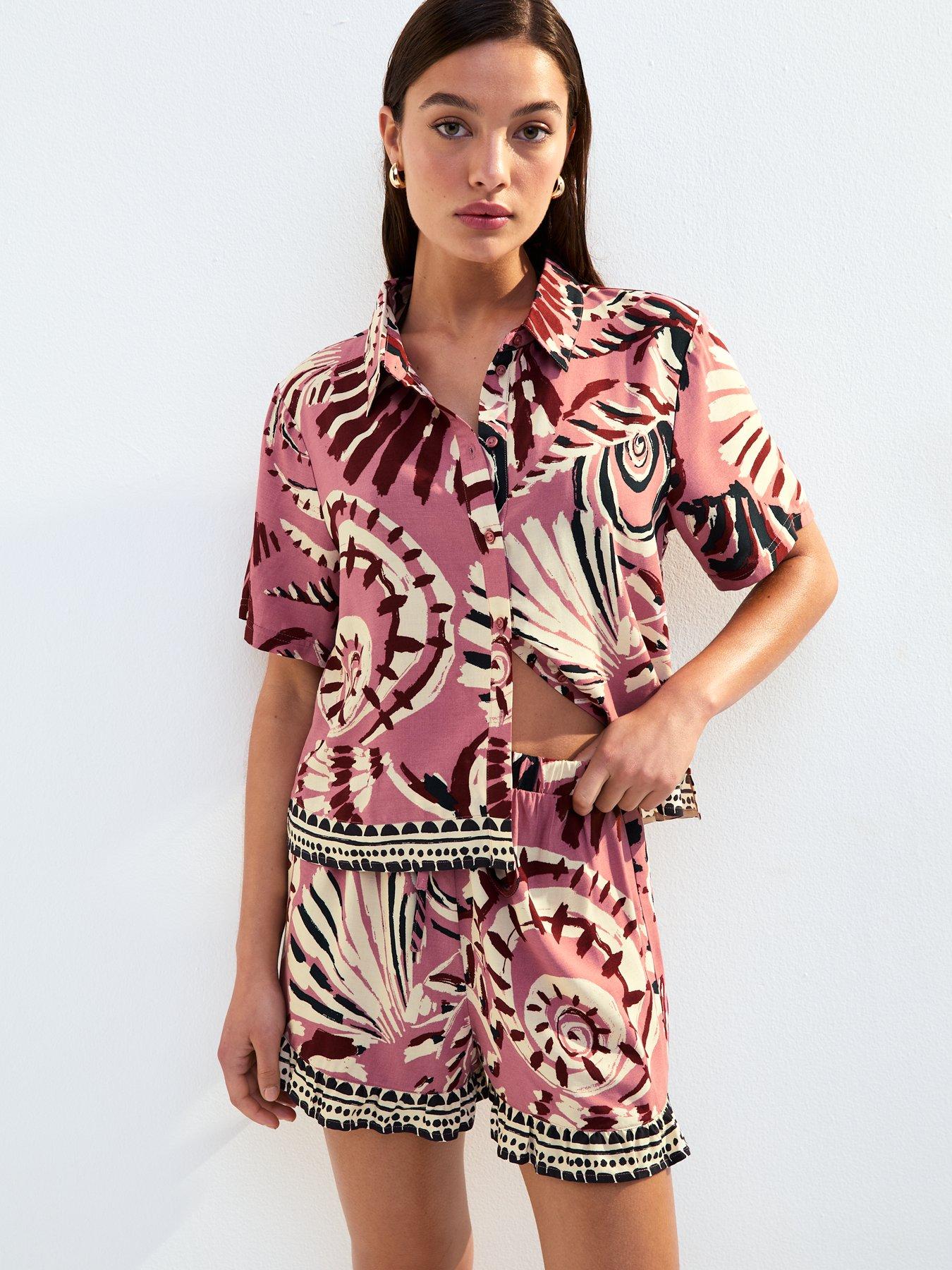 Image 1 of 5 of New Look Shell Print Shirt - Pink