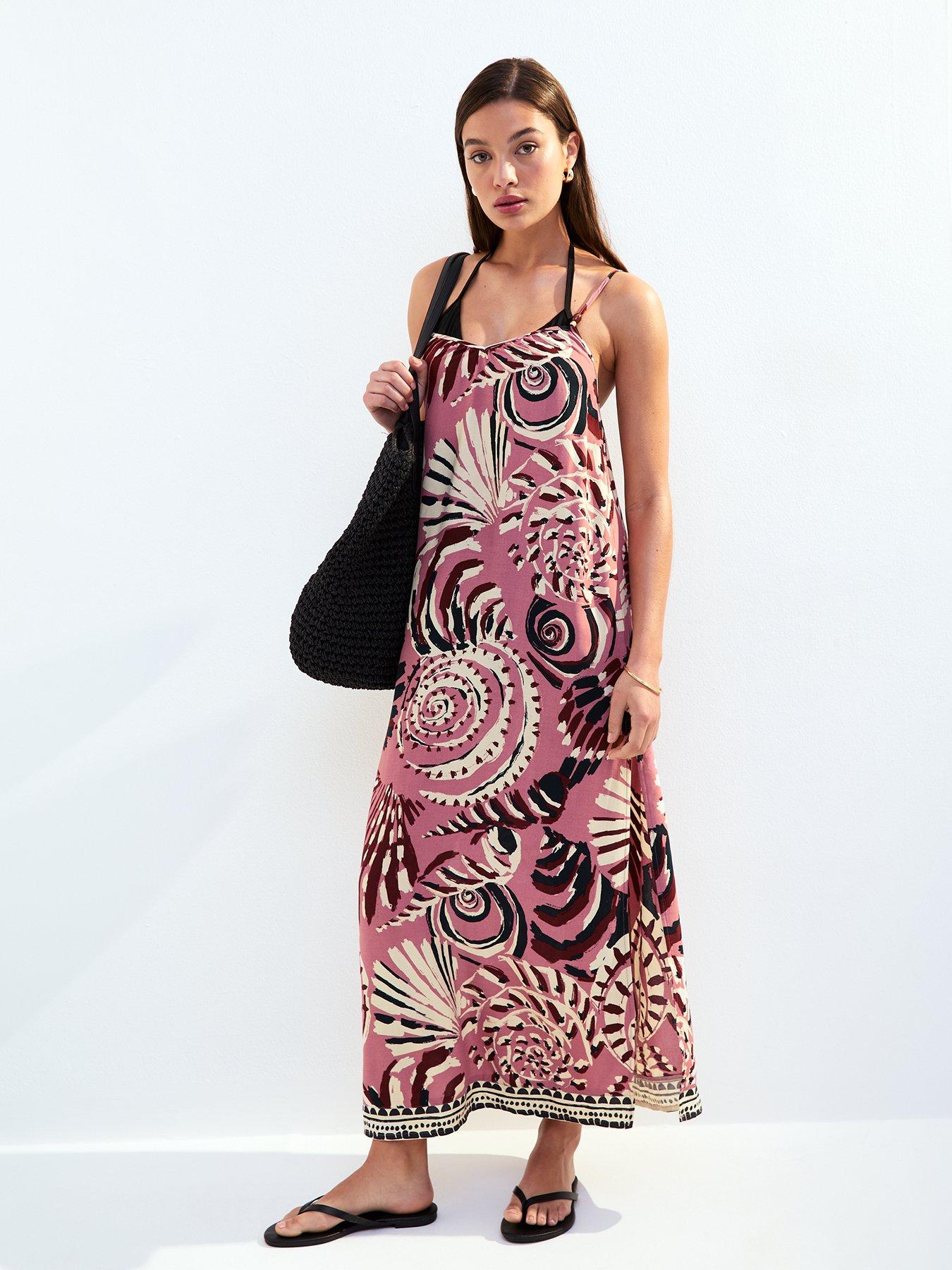 Image 1 of 2 of New Look Shell Print Maxi Dress - Pink