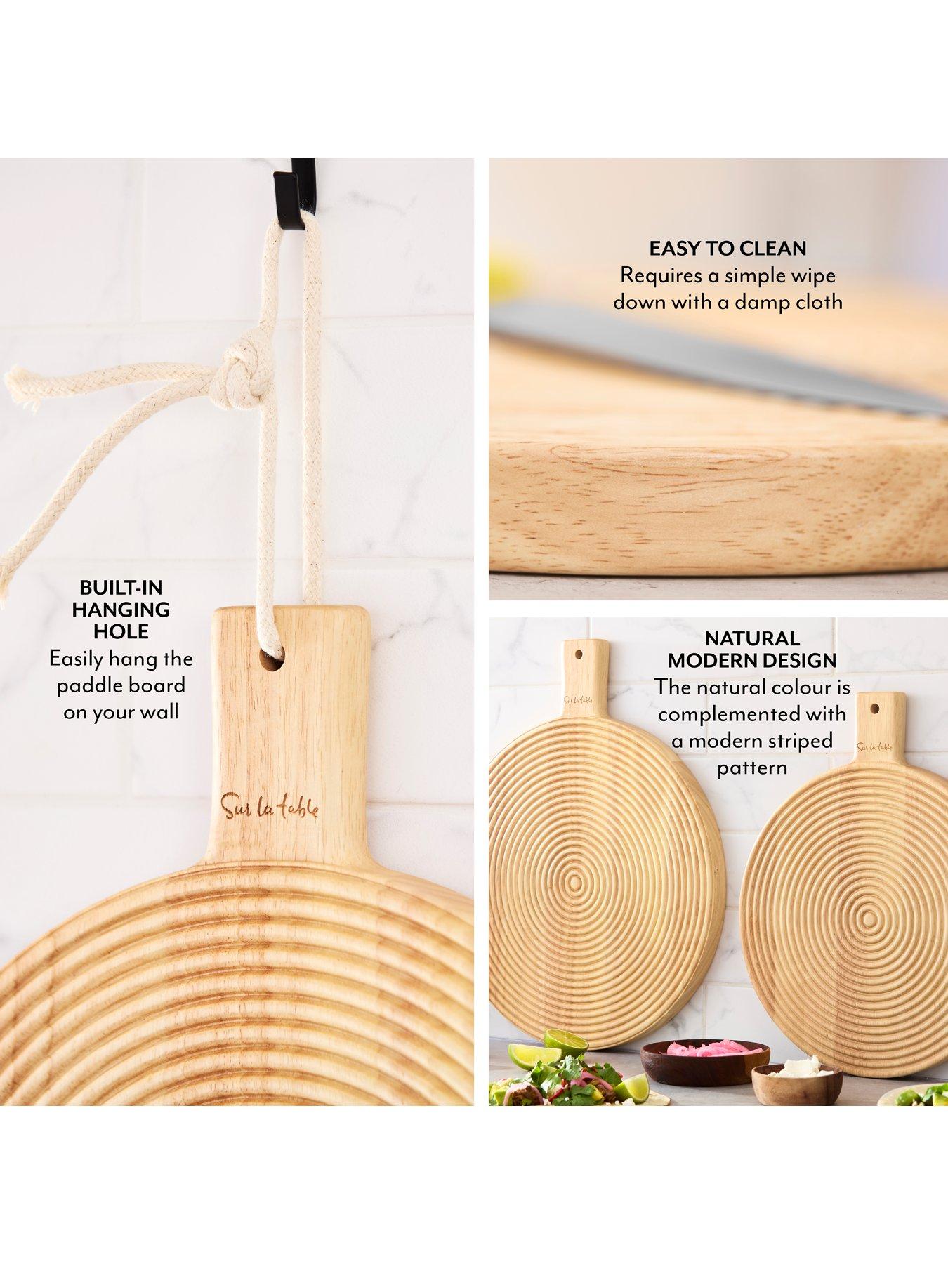sur-la-table-large-round-paddle-serving-board--hevea-wooddetail