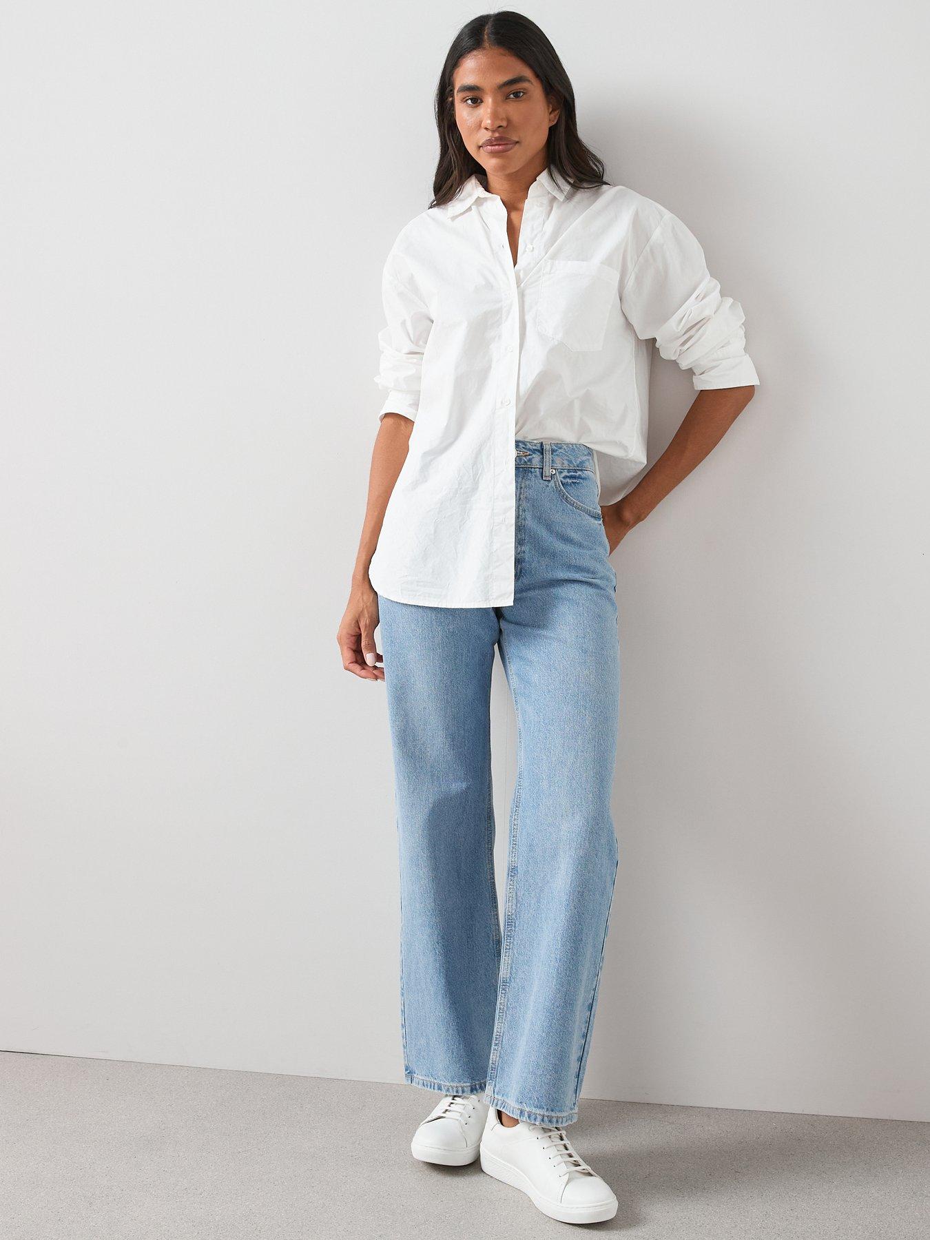 Image 3 of 7 of The Very Collection Short High Waist Wide Jeans - Light Wash