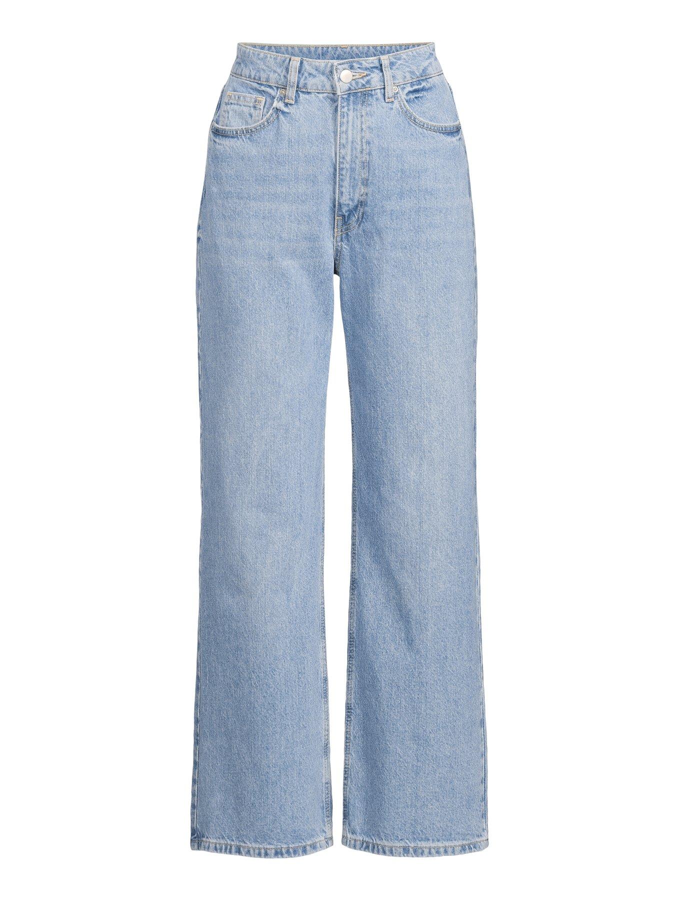 Image 7 of 7 of The Very Collection Short High Waist Wide Jeans - Light Wash