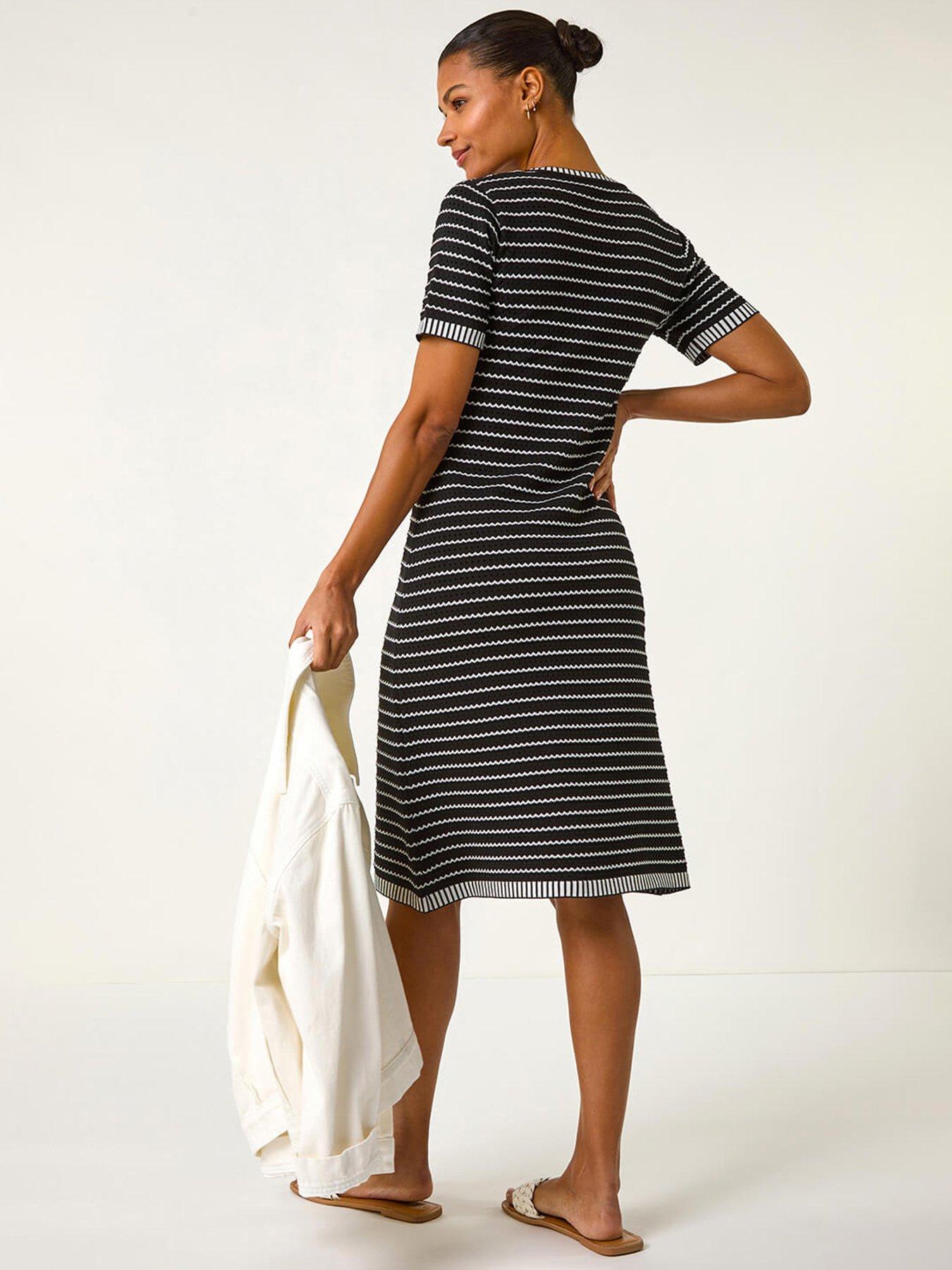 roman-stripe-print-knitted-dress-blackstillFront