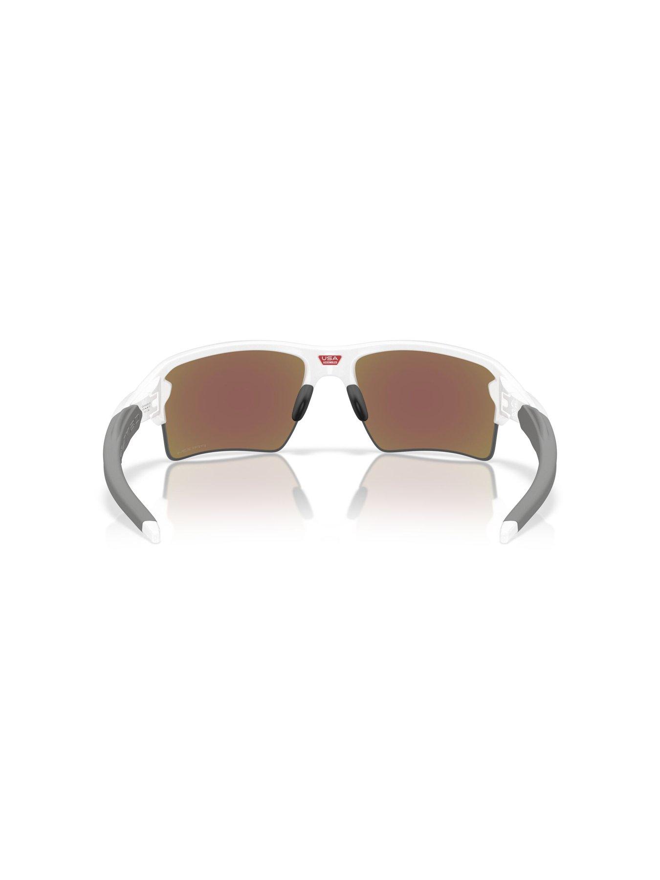 Image 4 of 4 of Oakley 0Oo9488 Square Sunglasses- White
