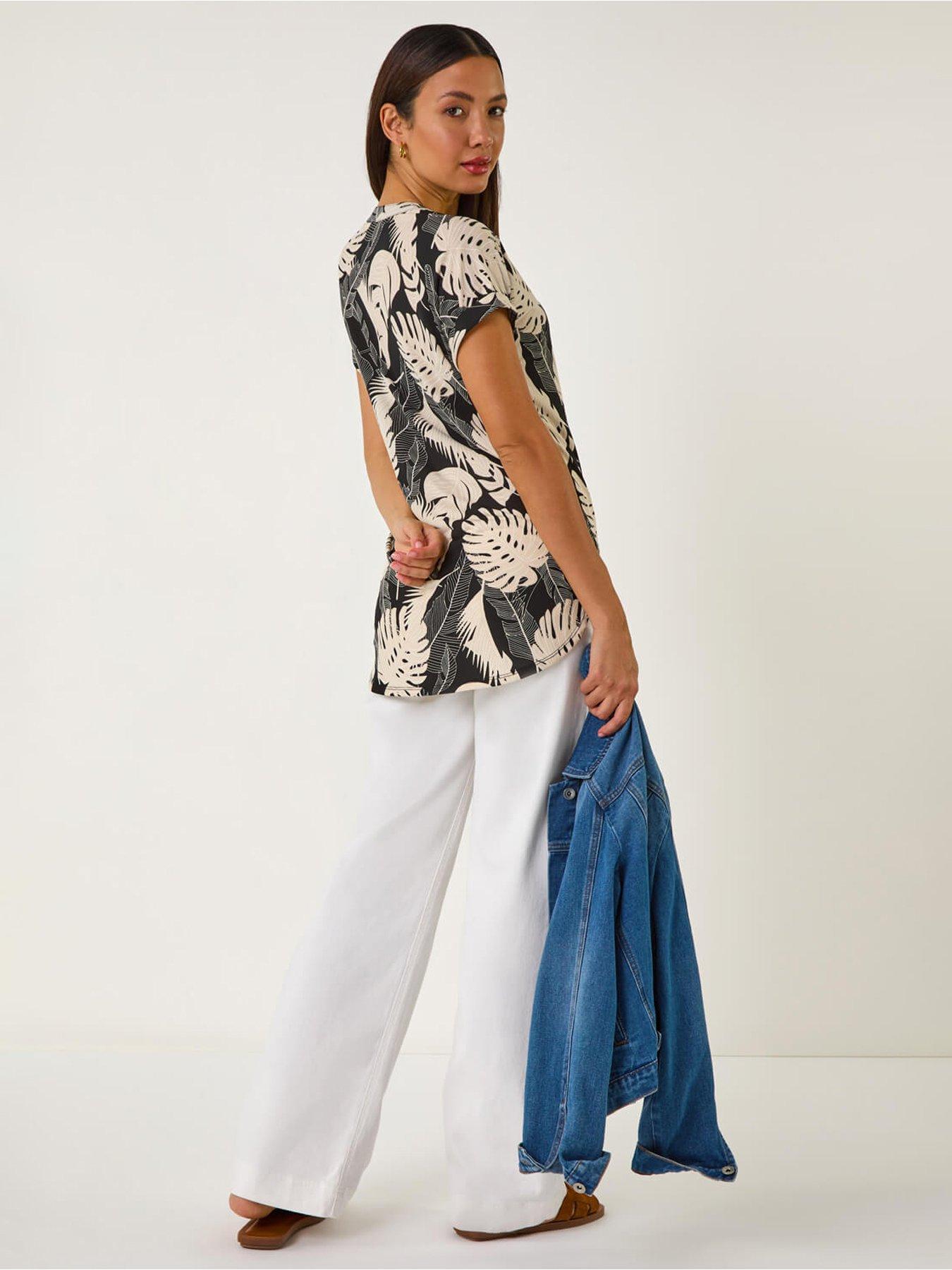 Image 2 of 5 of Roman Textured Leaf Print V-neck Stretch Top - Stone
