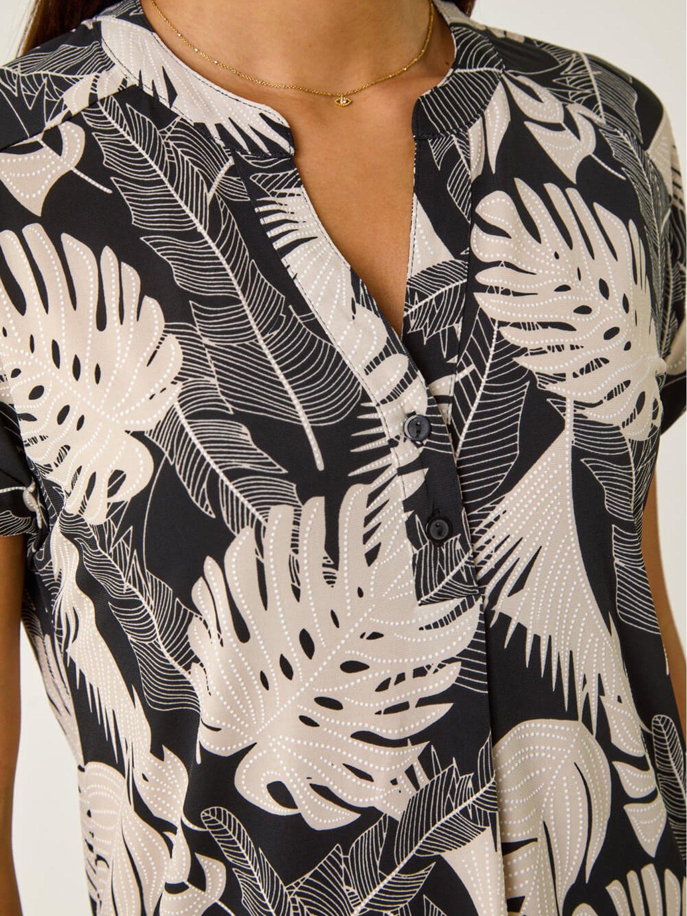 Image 5 of 5 of Roman Textured Leaf Print V-neck Stretch Top - Stone