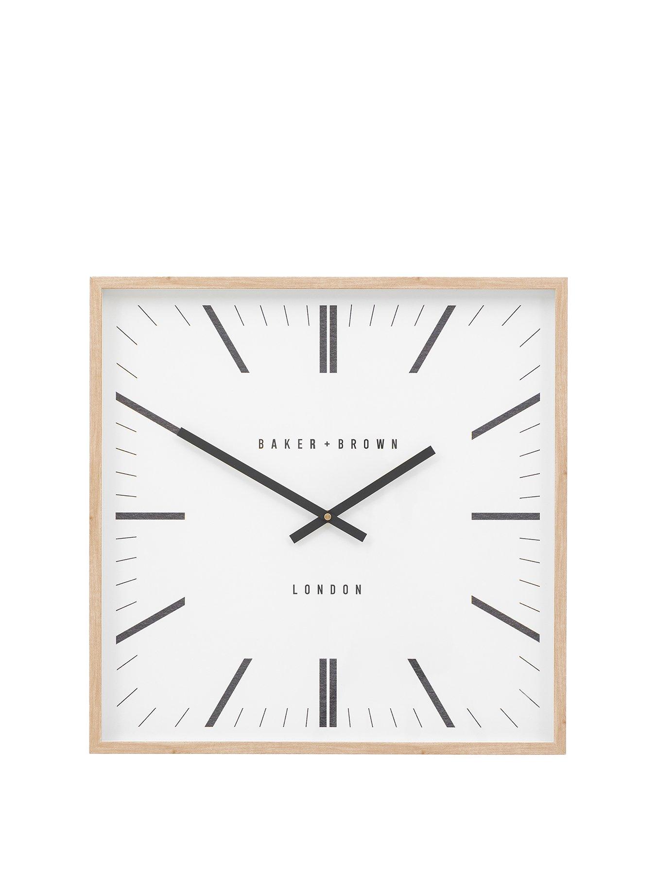gallery-direct-penhurst-wall-clock-goldstillFront