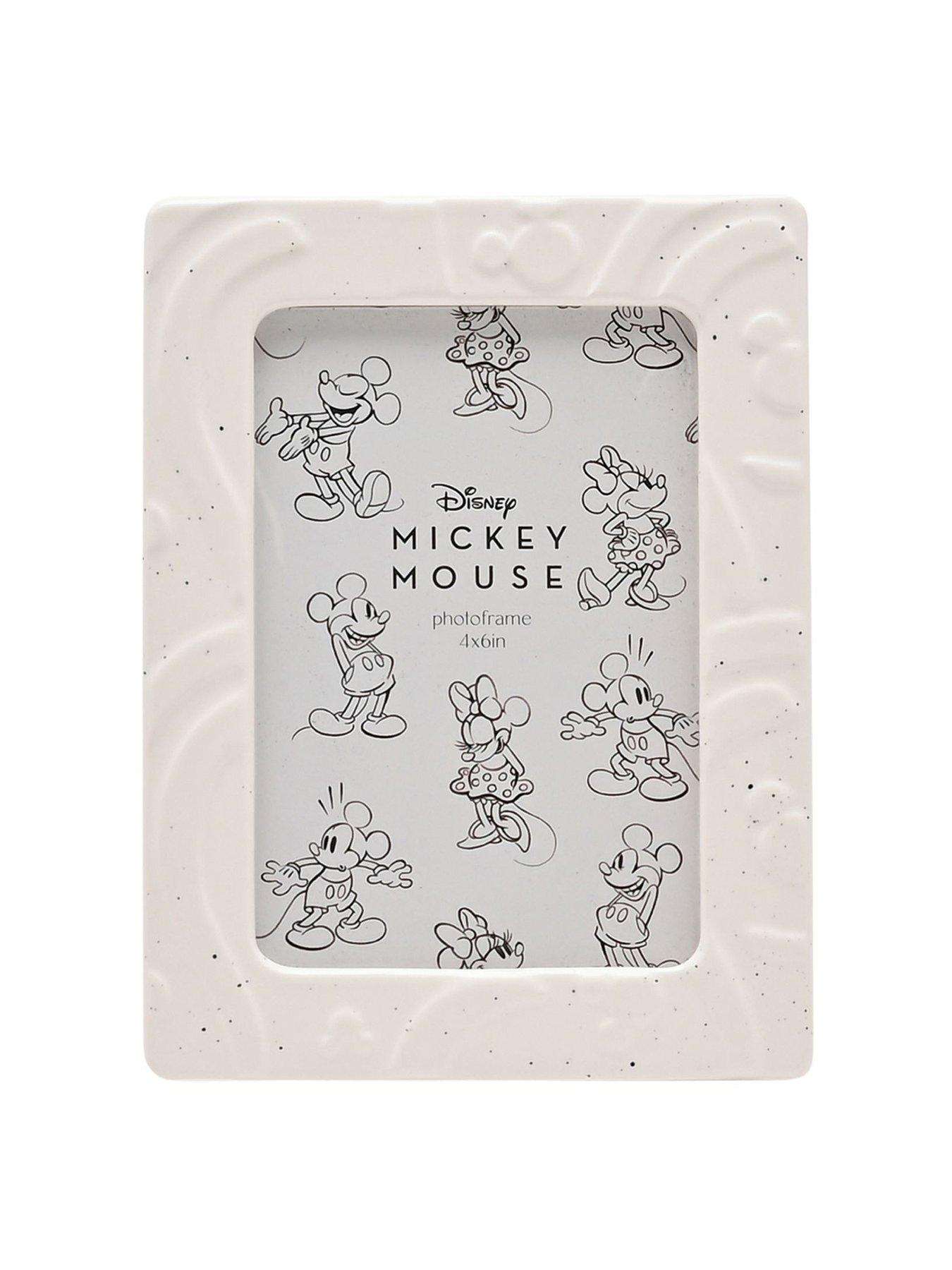 disney-disney-mickey-shapes-embossed-photo-frame-4-x-6stillFront