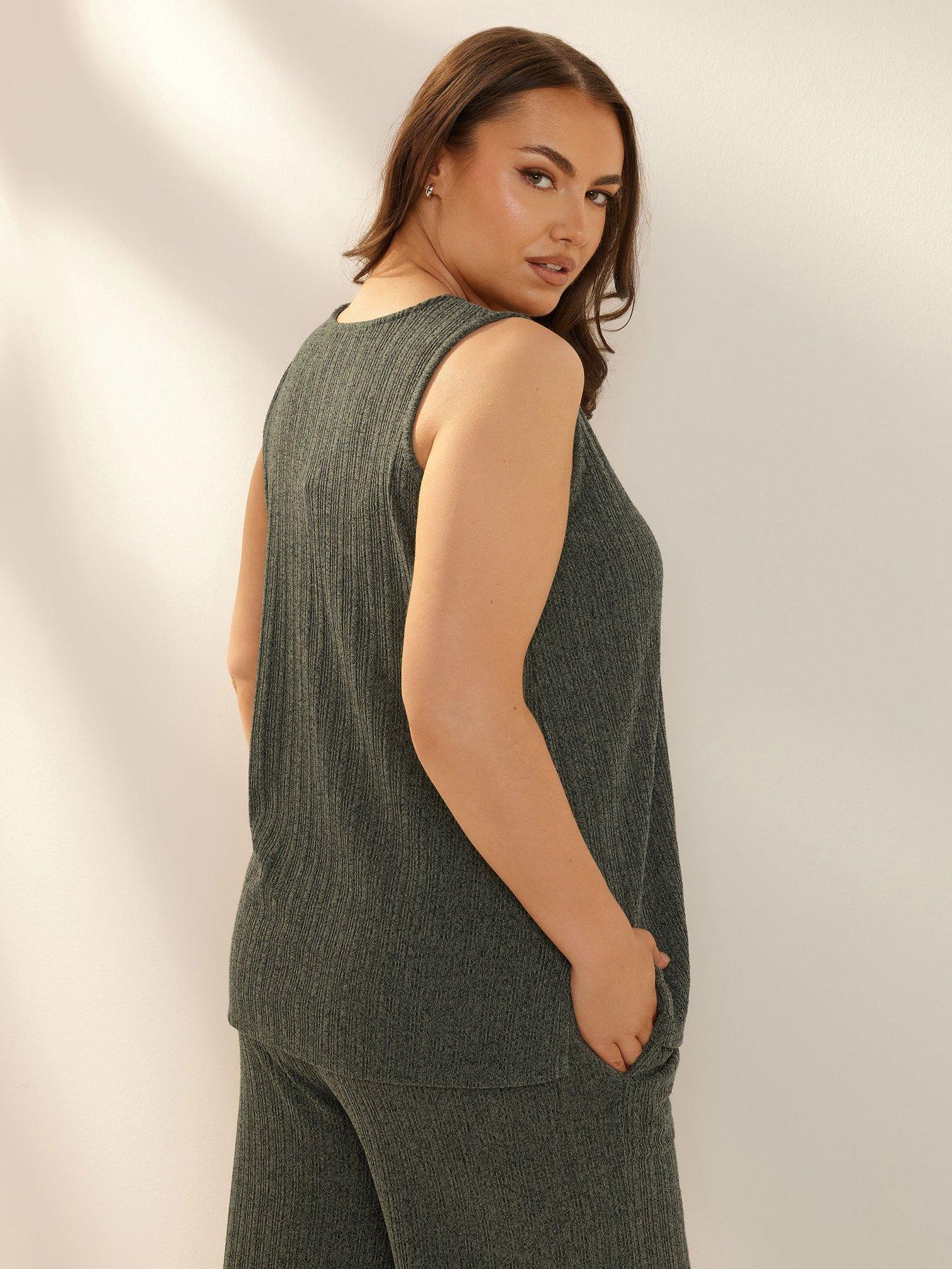 yours-curve-button-waistcoat-greenstillFront