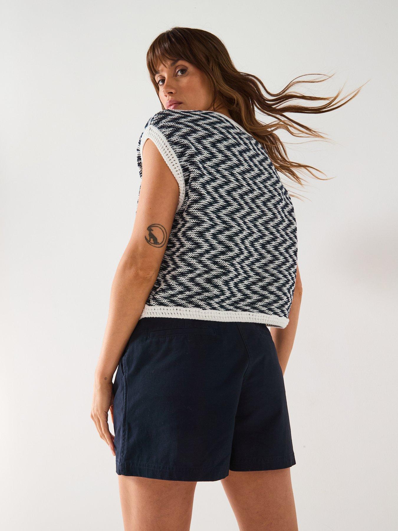 barbour-cecile-shorts-navyoutfit