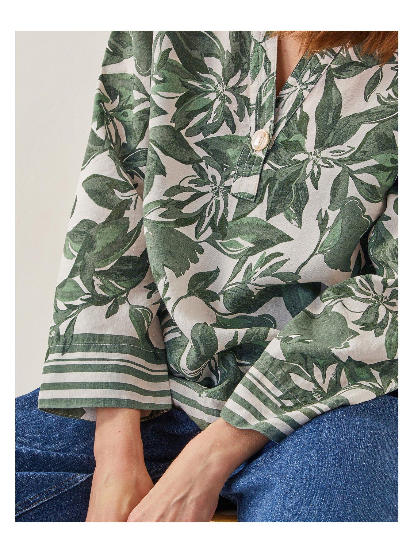 monsoon-clover-printed-top-greendetail
