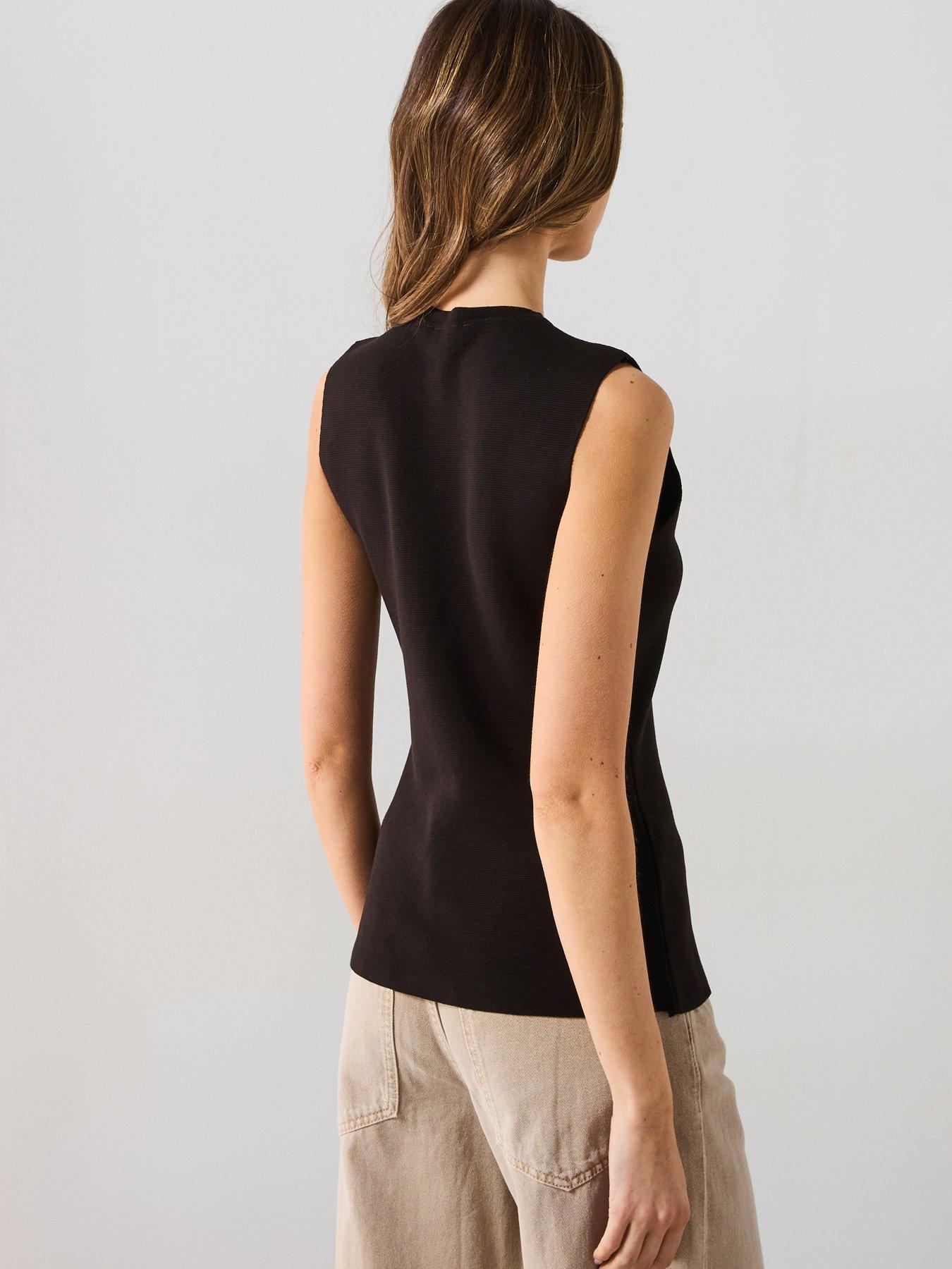 mango-fine-knit-waistcoat-with-buttons-brownstillFront