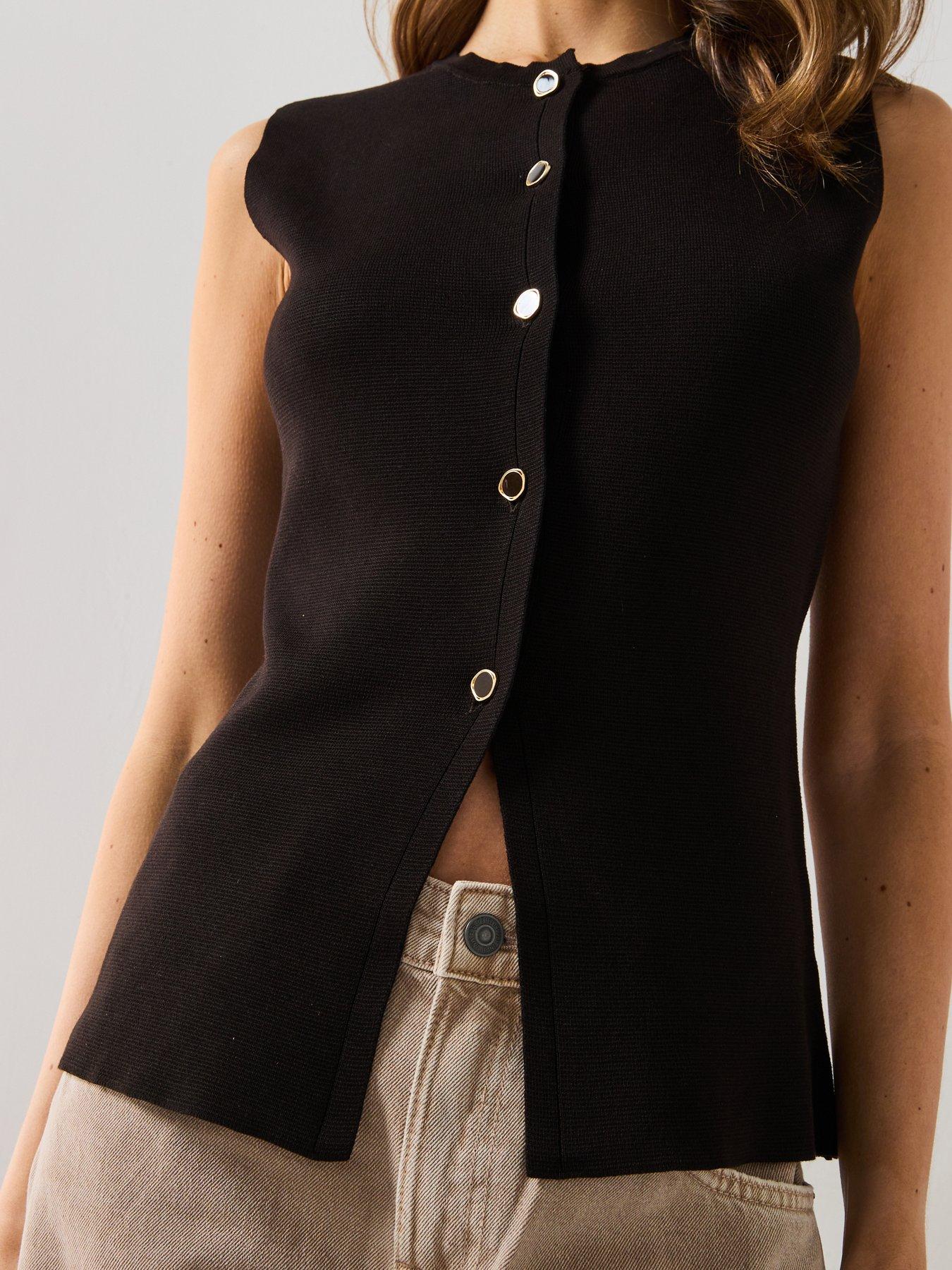 mango-fine-knit-waistcoat-with-buttons-brownoutfit