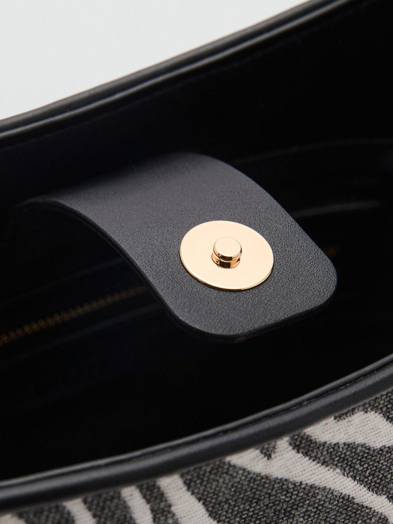 mango-large-zebra-print-bucket-bagdetail