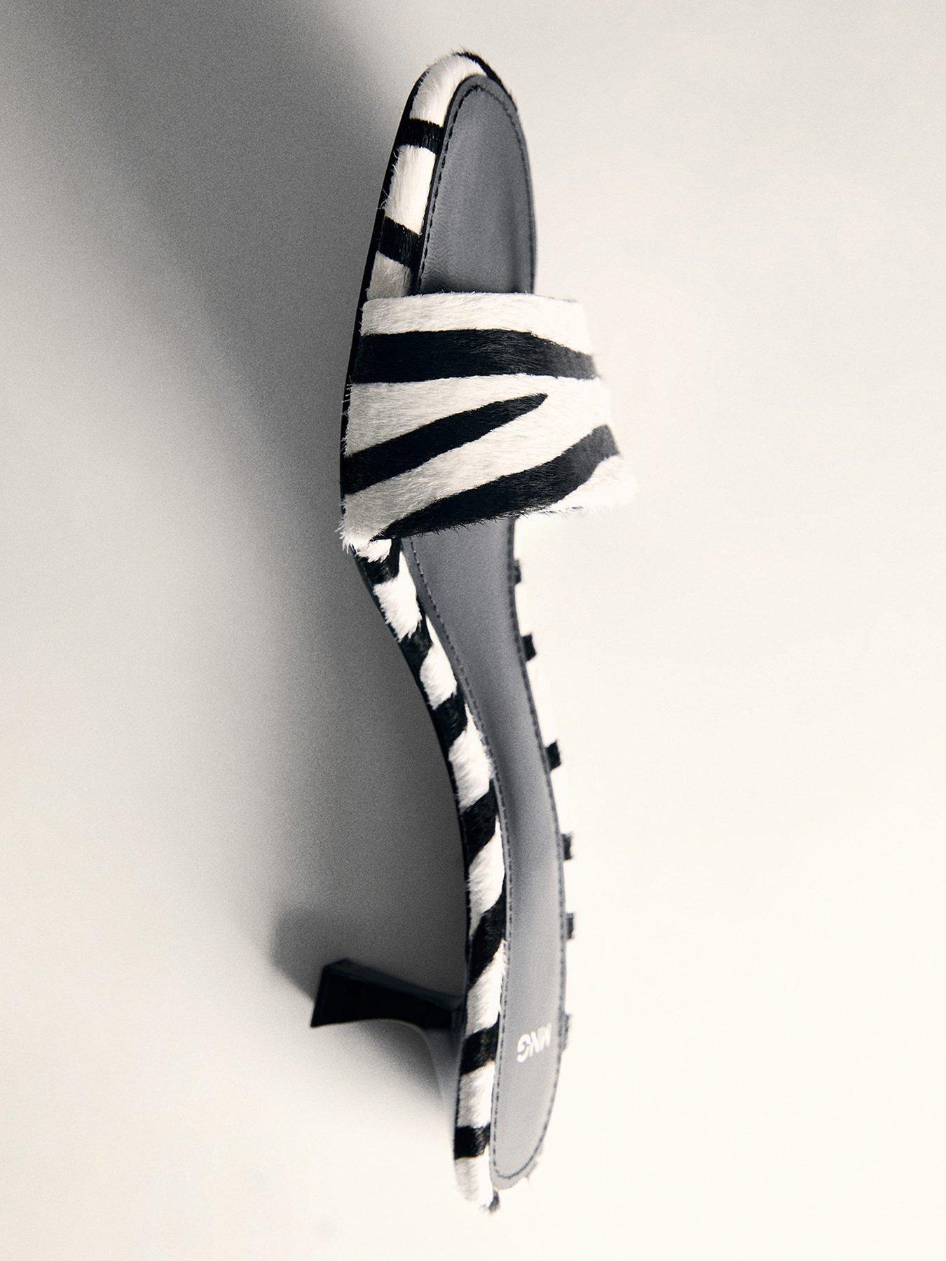mango-zebra-print-fur-sandals-whiteblackdetail