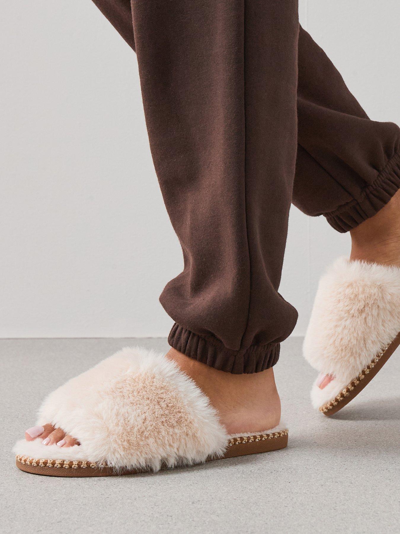 V by Very Faux Fur Slider Slipper - Cream