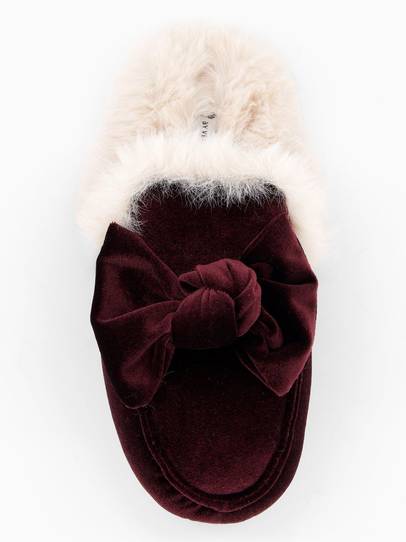 v-by-very-bow-velvet-mule-slipper-burgundydetail