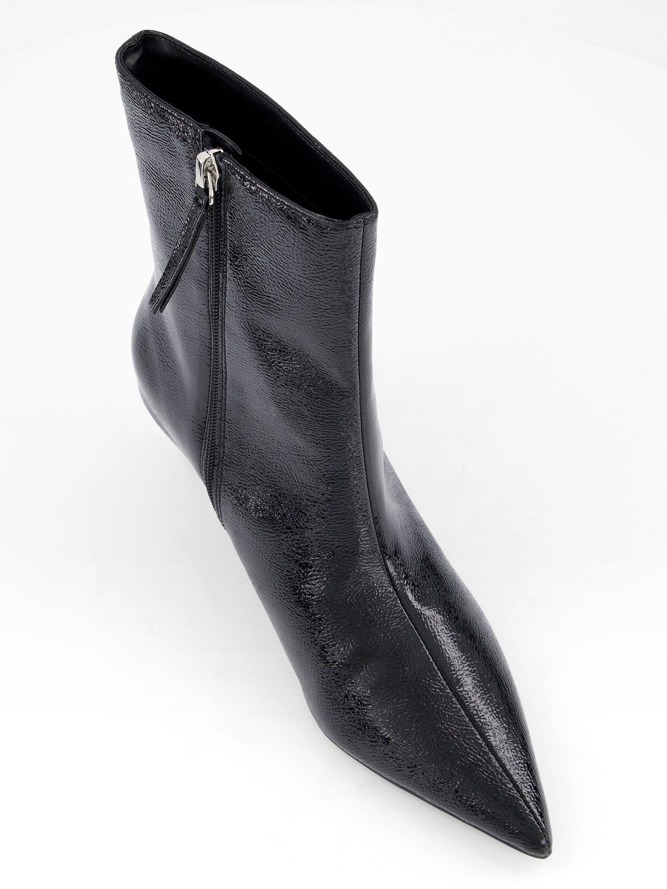 the-very-collection-pointed-toe-ankle-boot-blackdetail