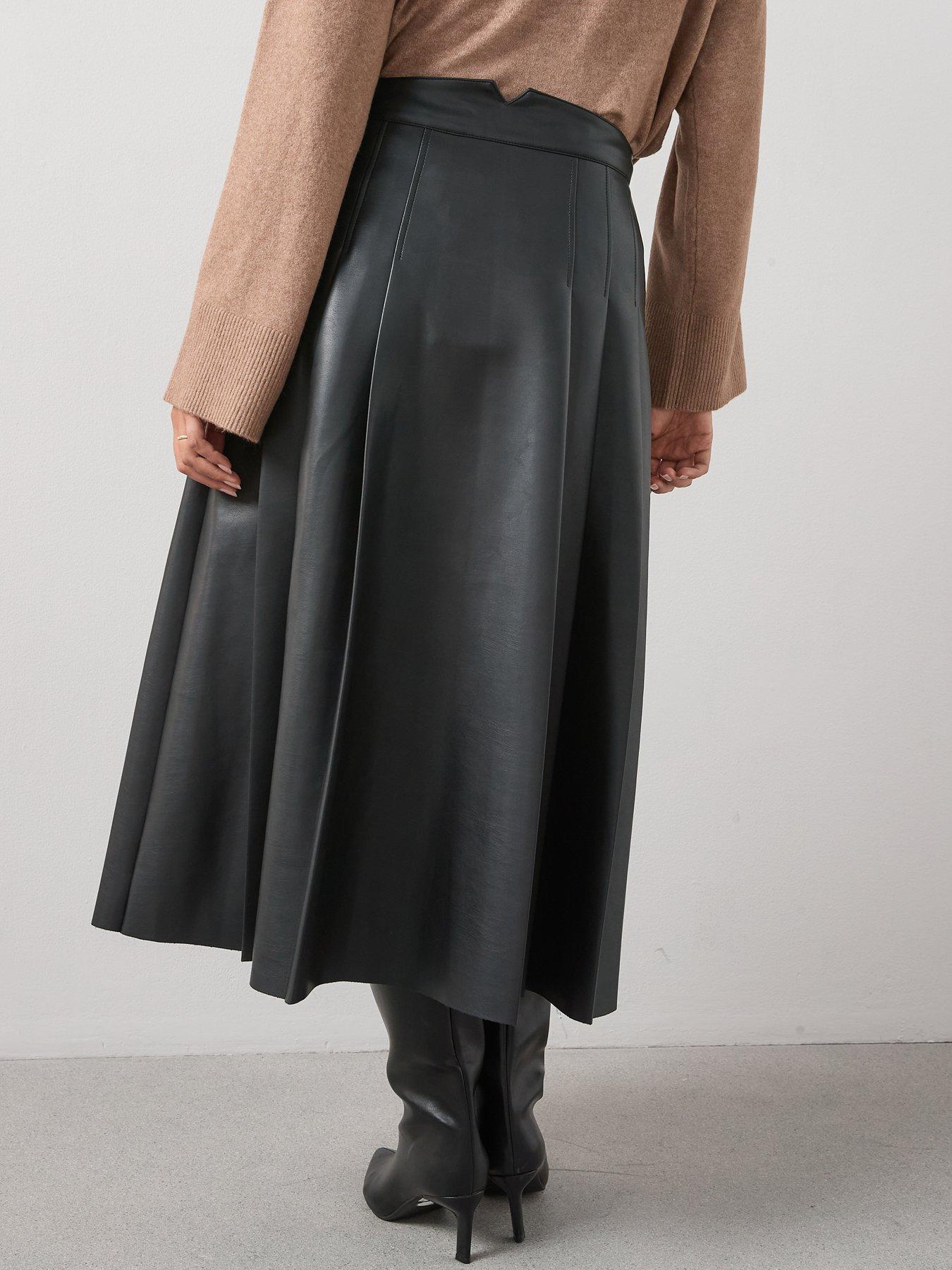 v-by-very-curve-pu-pleated-midi-skirt-blackstillFront