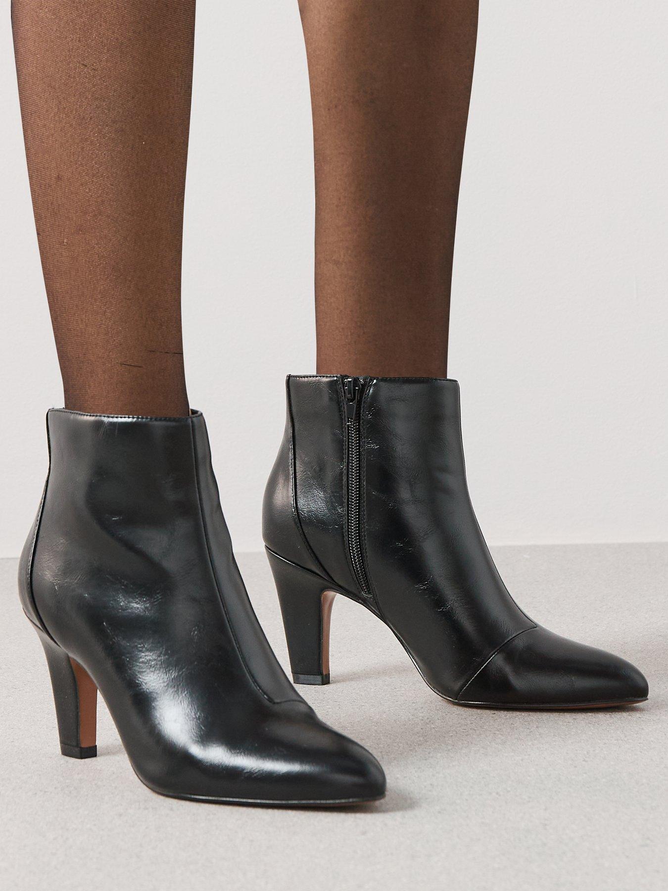 V by Very Round Toe Ankle Boot - Black