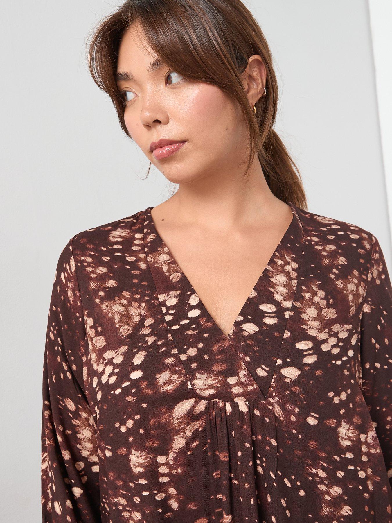 v-by-very-curve-printed-smock-longline-blouse-chocolatedetail