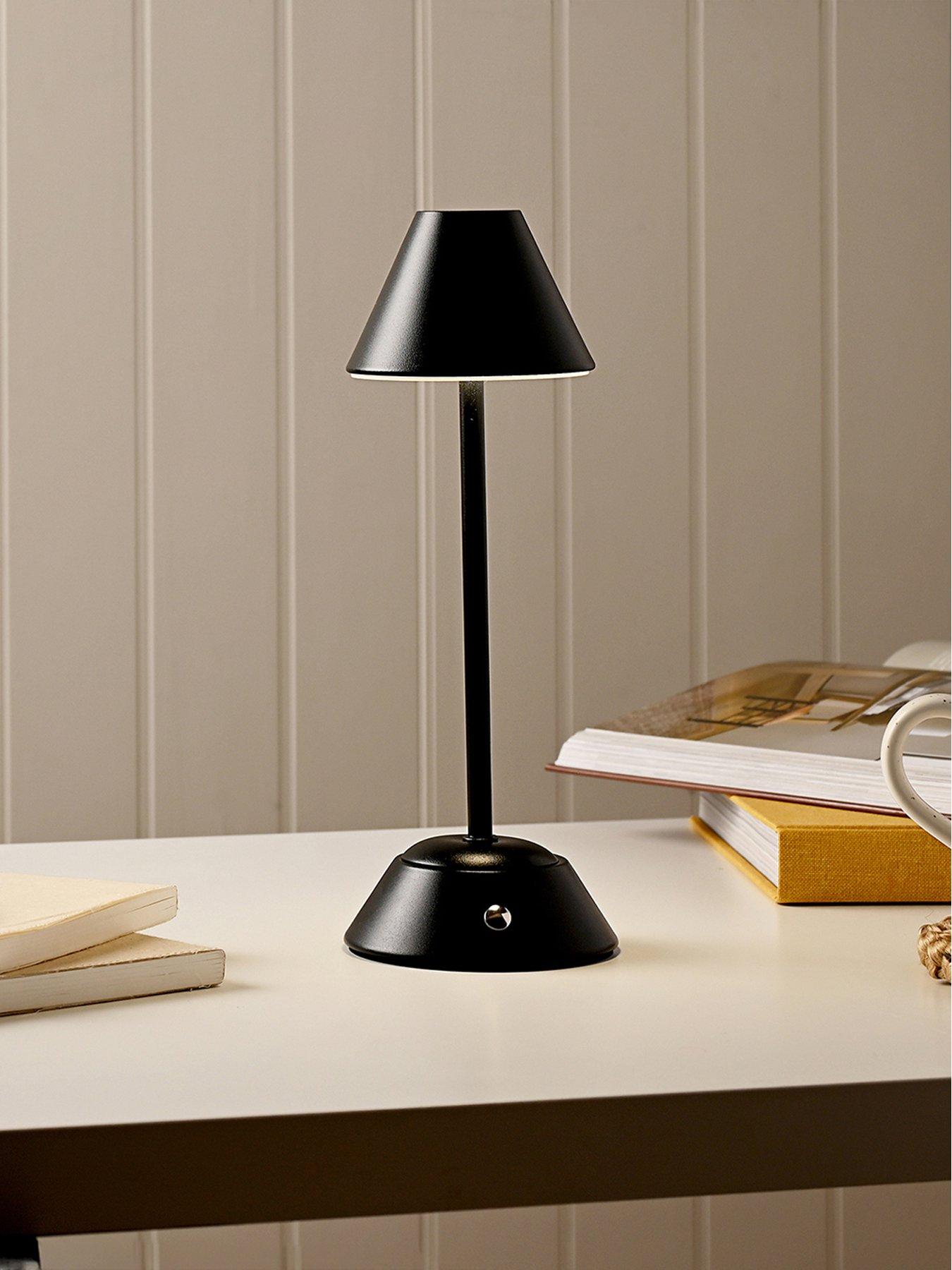 hestia-hestia-matt-black-usb-led-touch-table-lamp-medium