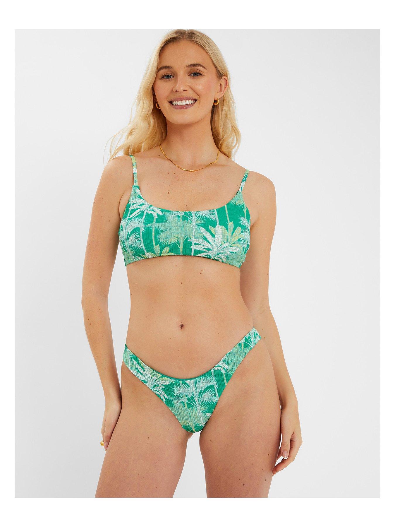 accessorize-palm-shirred-crop-top-greenoutfit