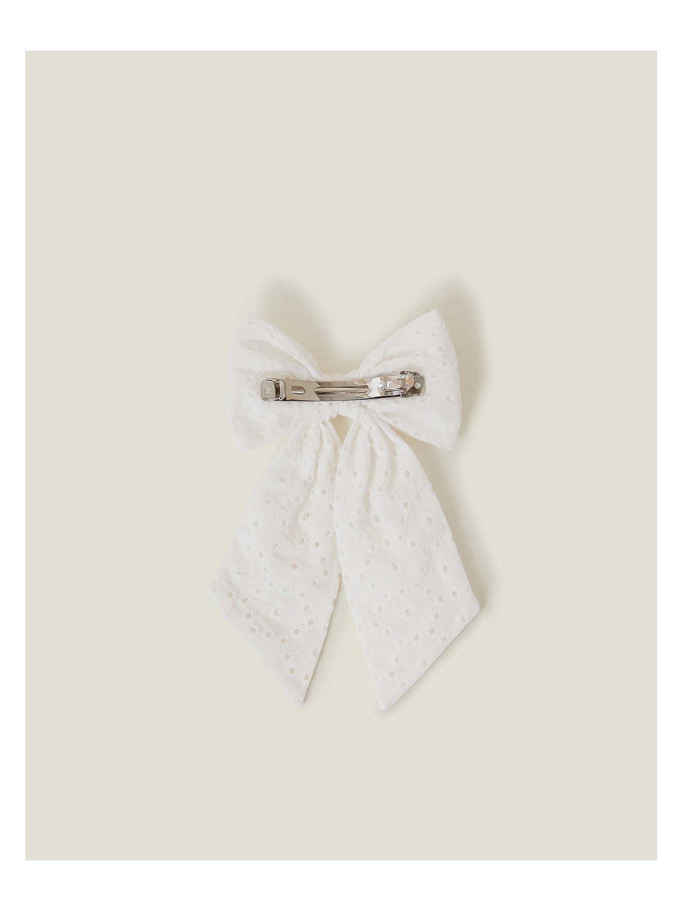 accessorize-broderie-bow-barrette-hair-clip-whiteback