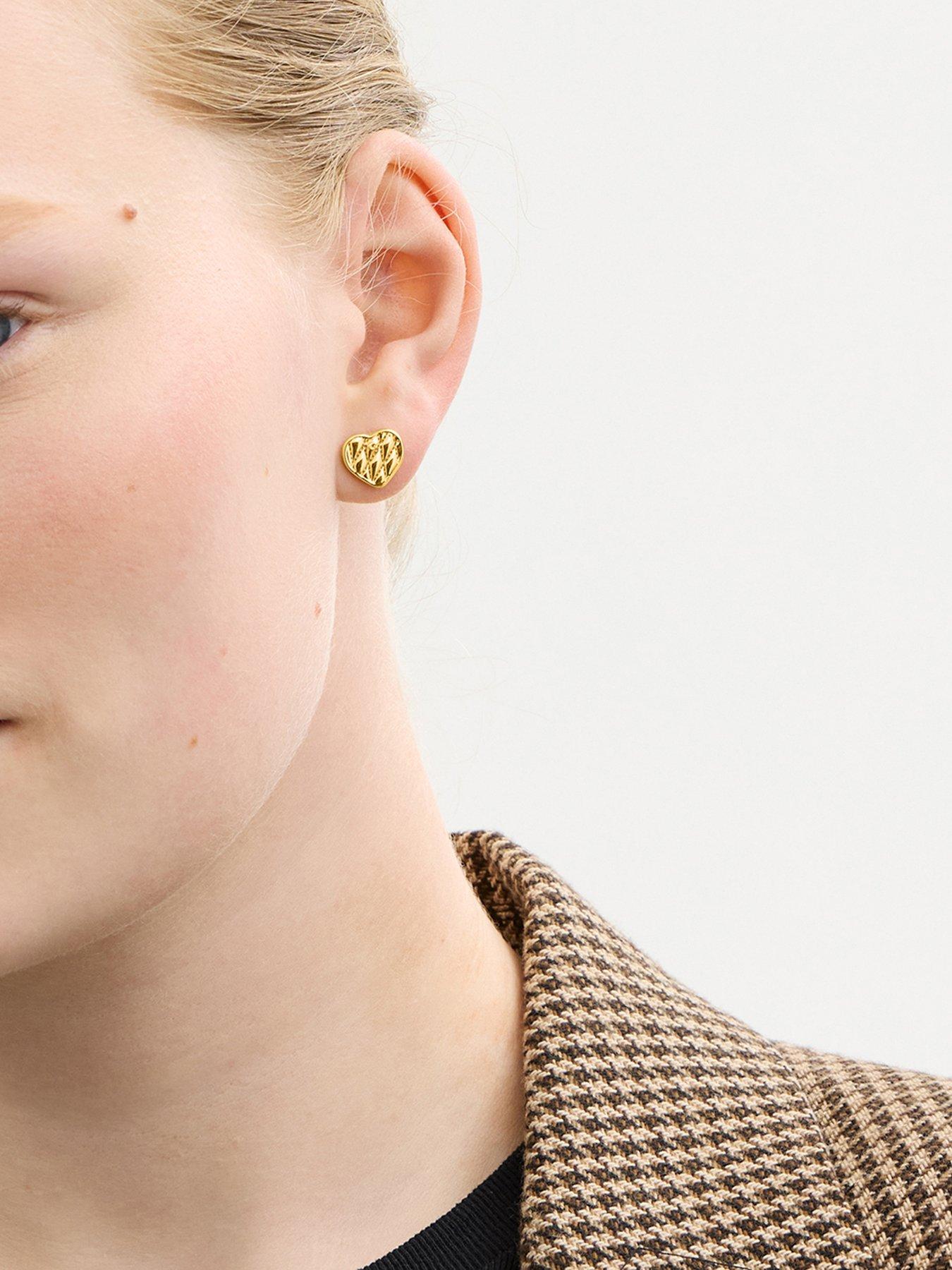 Image 2 of 4 of COACH Quilted Heart Bag Stud Earrings - Gold