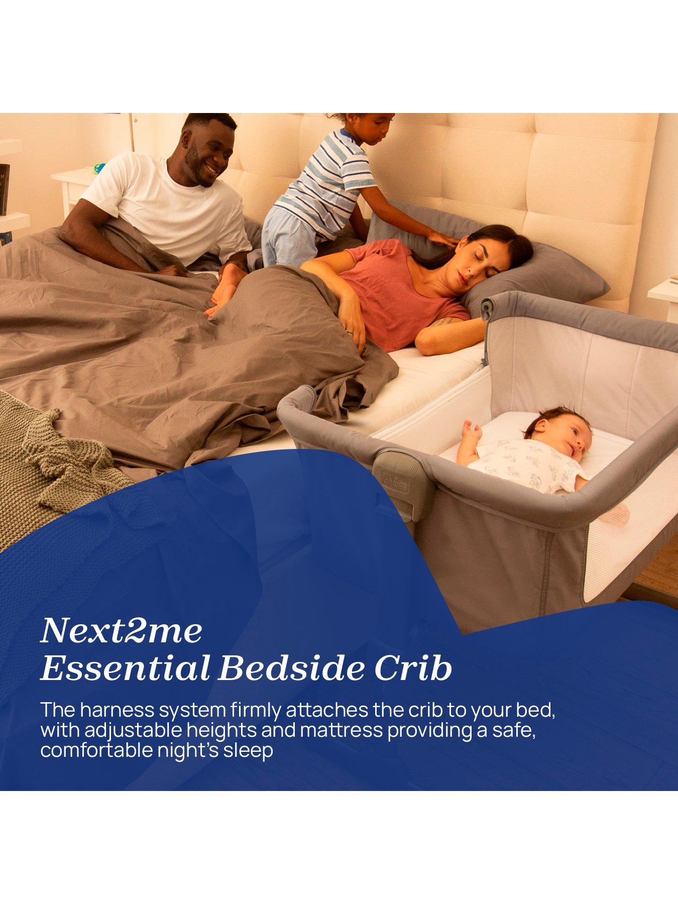 chicco-next2me-bedside-crib-mattress-protector-amp-2-fitted-sheets-grey-foxoutfit