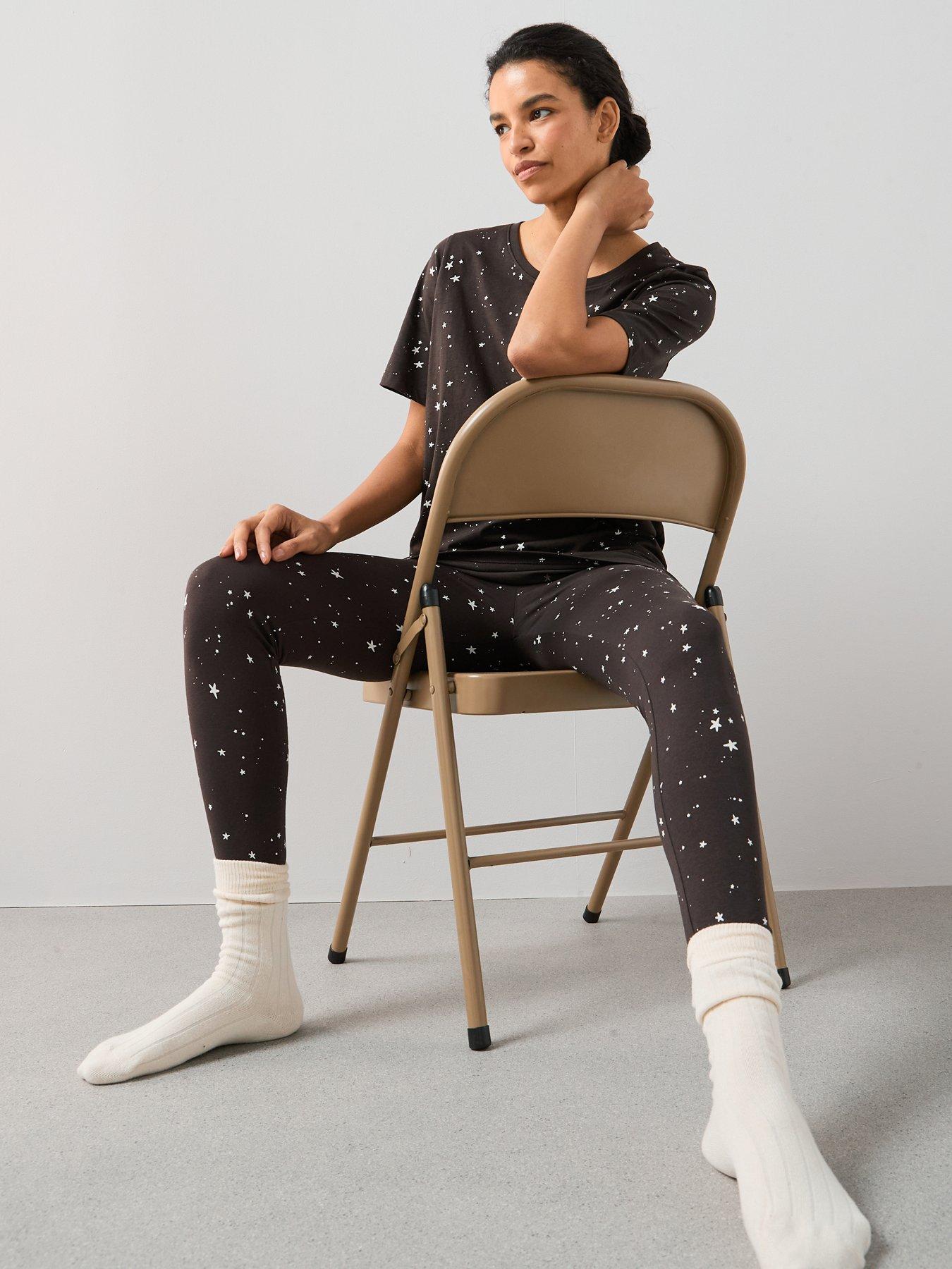 Image 5 of 6 of The Very Collection Short Sleeve Aop Star Legging Pj Set - Black