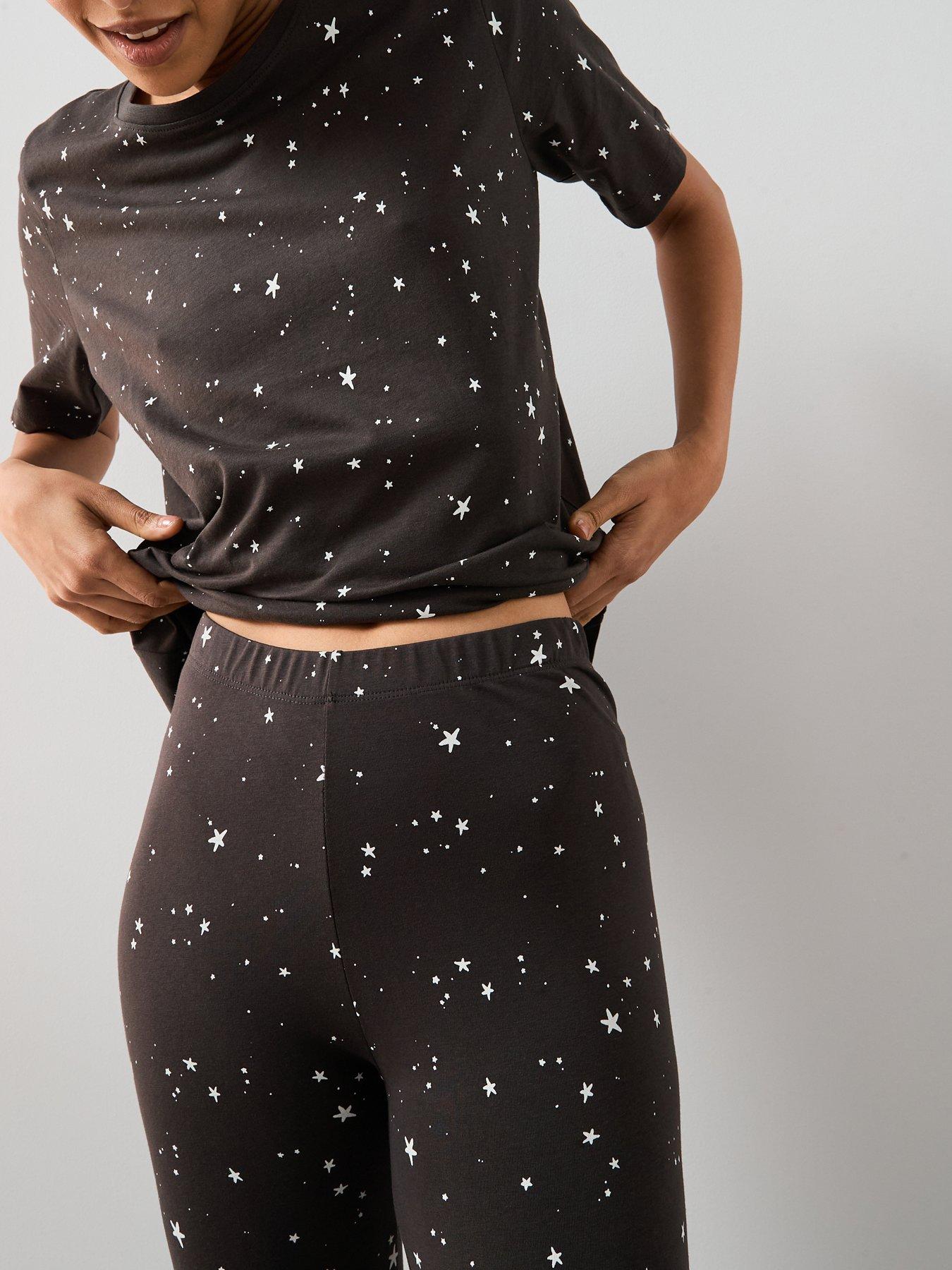 Image 6 of 6 of The Very Collection Short Sleeve Aop Star Legging Pj Set - Black