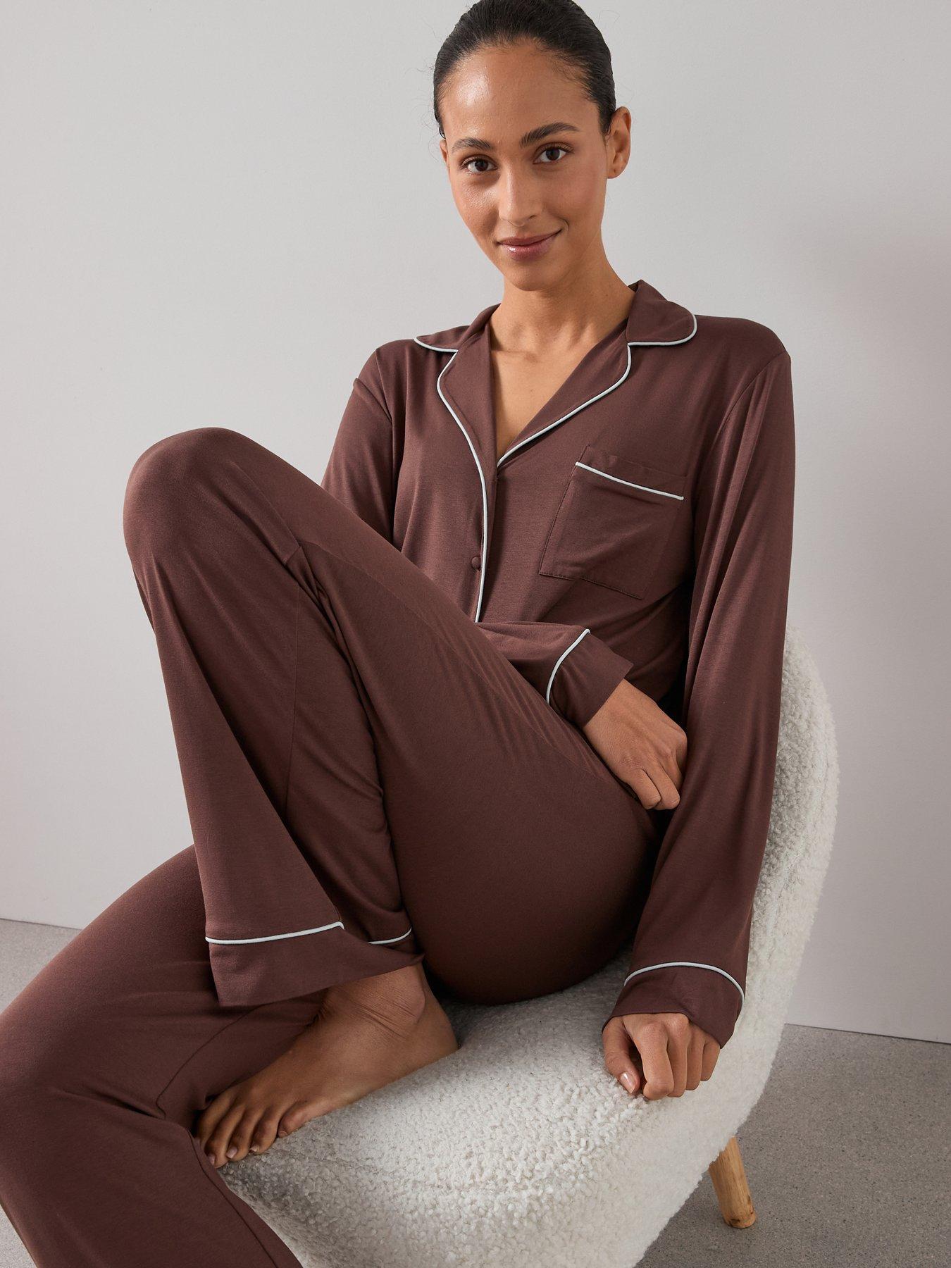 the-very-collection-jersey-revere-pj-set-brownoutfit