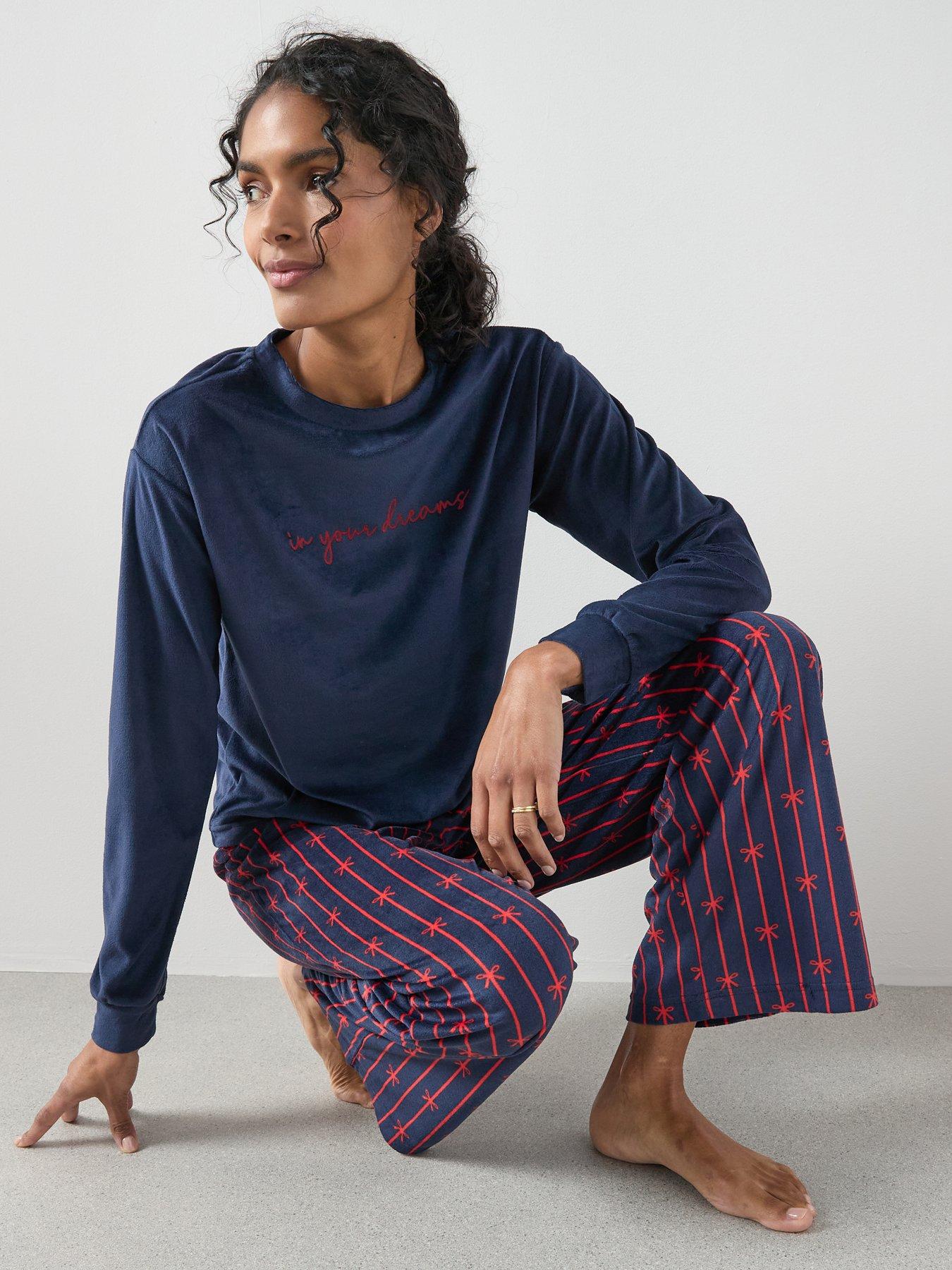 the-very-collection-flock-placement-baby-fleece-top-and-ribbon-print-wide-leg-pj-set-navyfront